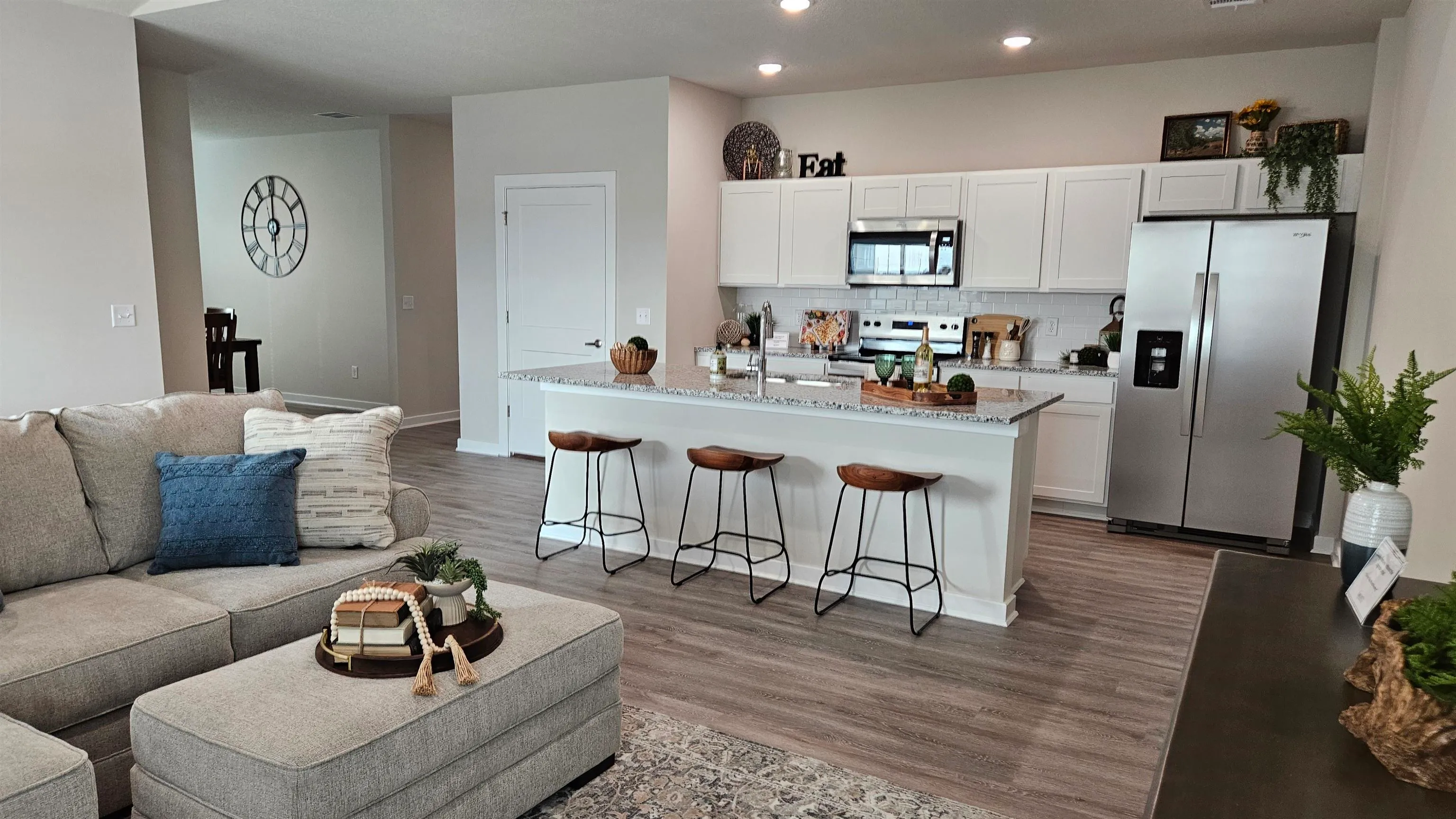 Garden Plain, Kansas 67050, United States, 4 Bedrooms Bedrooms, ,2 BathroomsBathrooms,Residential,Active,170011