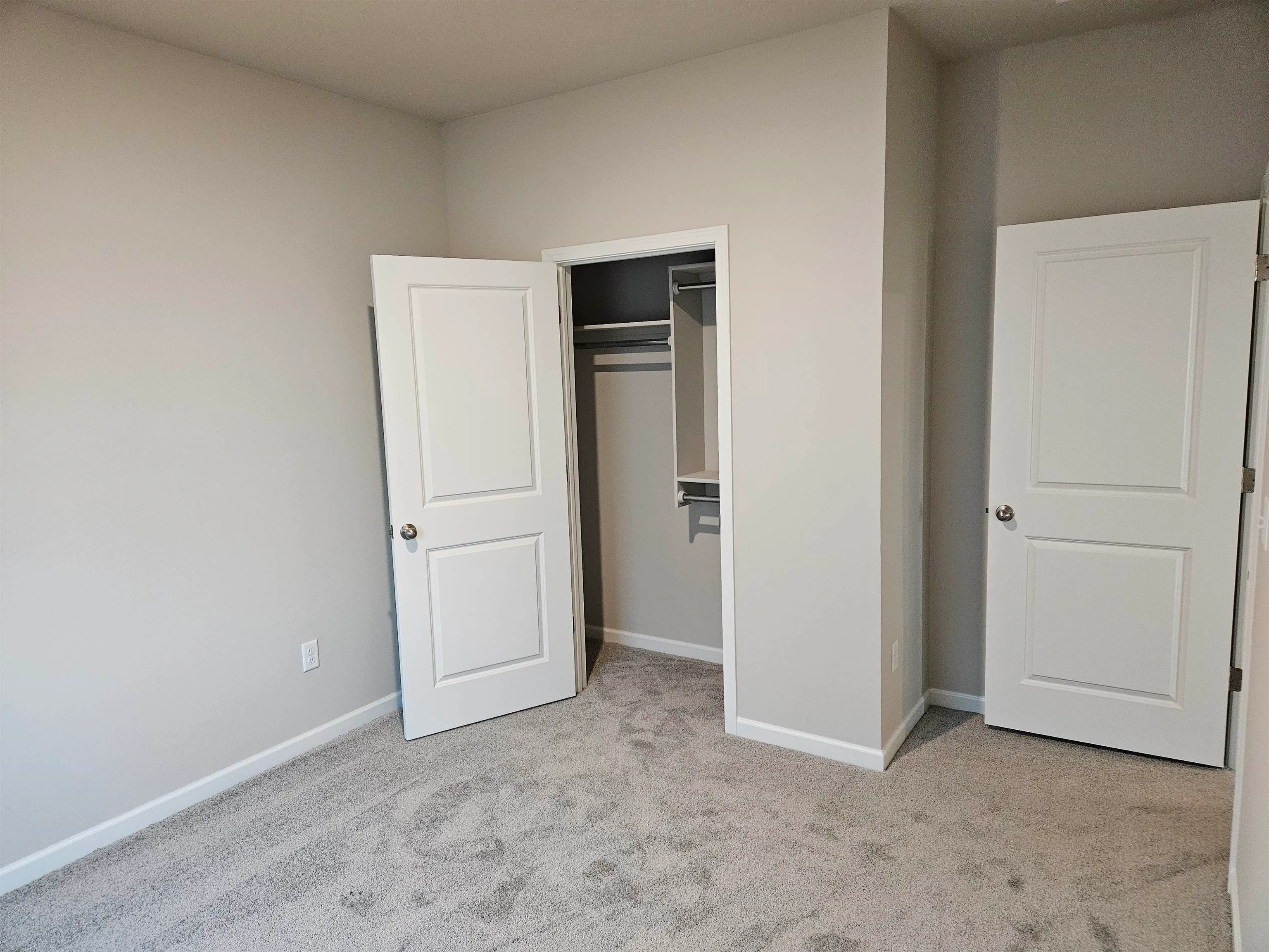 Garden Plain, Kansas 67050, United States, 4 Bedrooms Bedrooms, ,2 BathroomsBathrooms,Residential,Active,170011