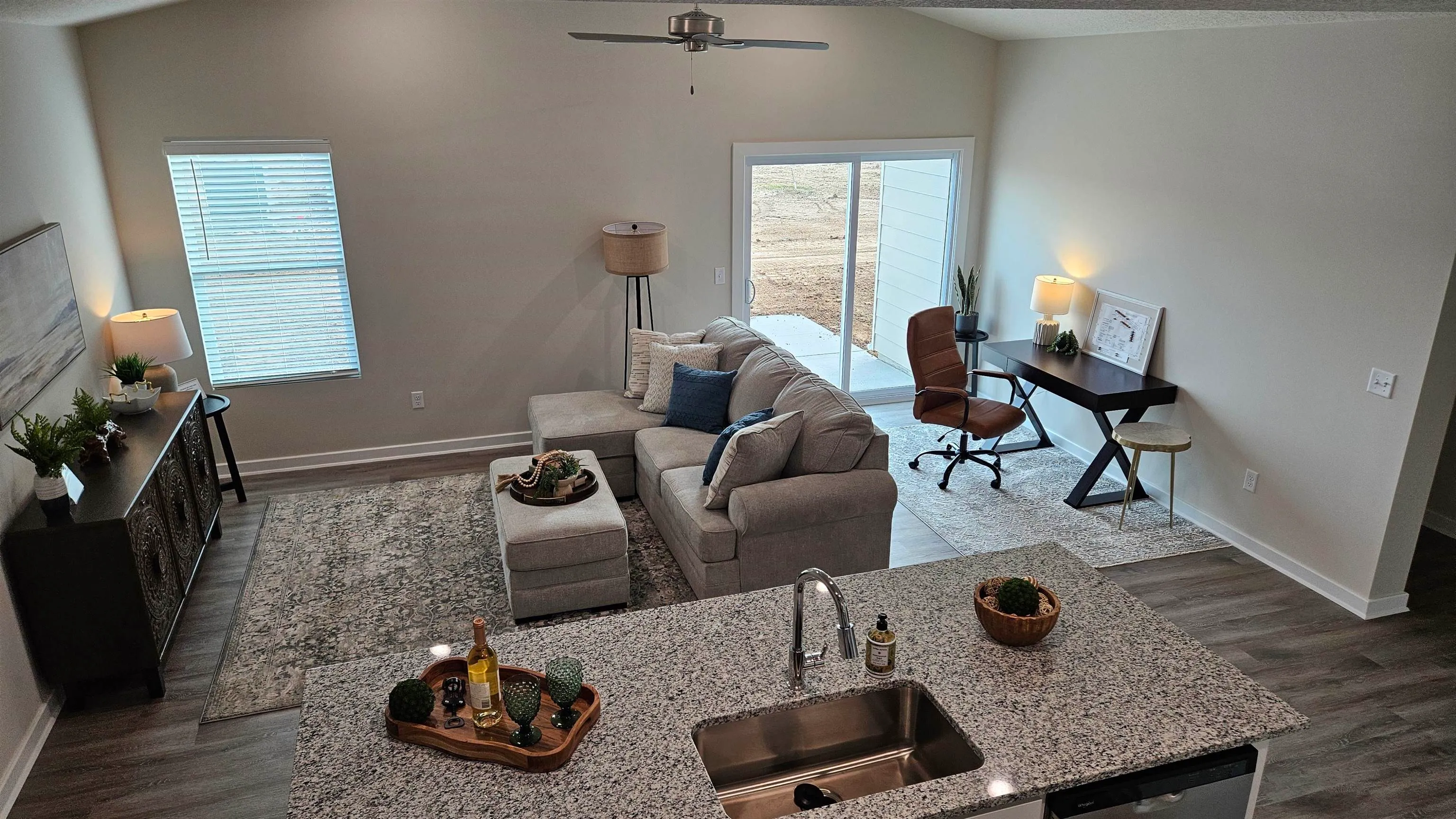 Garden Plain, Kansas 67050, United States, 4 Bedrooms Bedrooms, ,2 BathroomsBathrooms,Residential,Active,170011