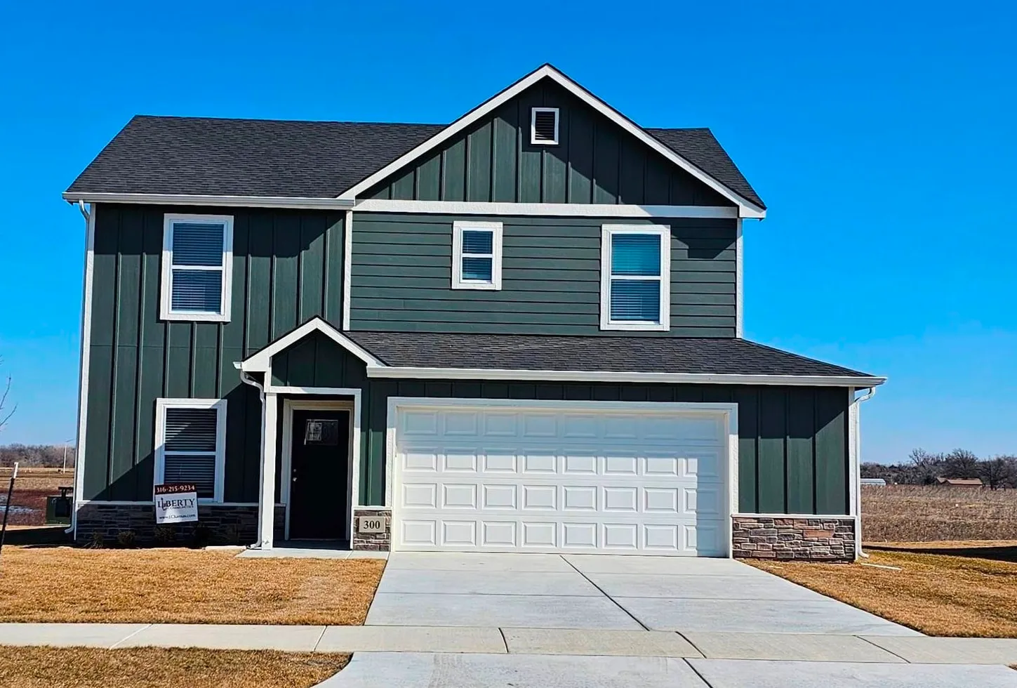 Valley Center, Kansas 67147, United States, 5 Bedrooms Bedrooms, ,3 BathroomsBathrooms,Residential,Pending,47171