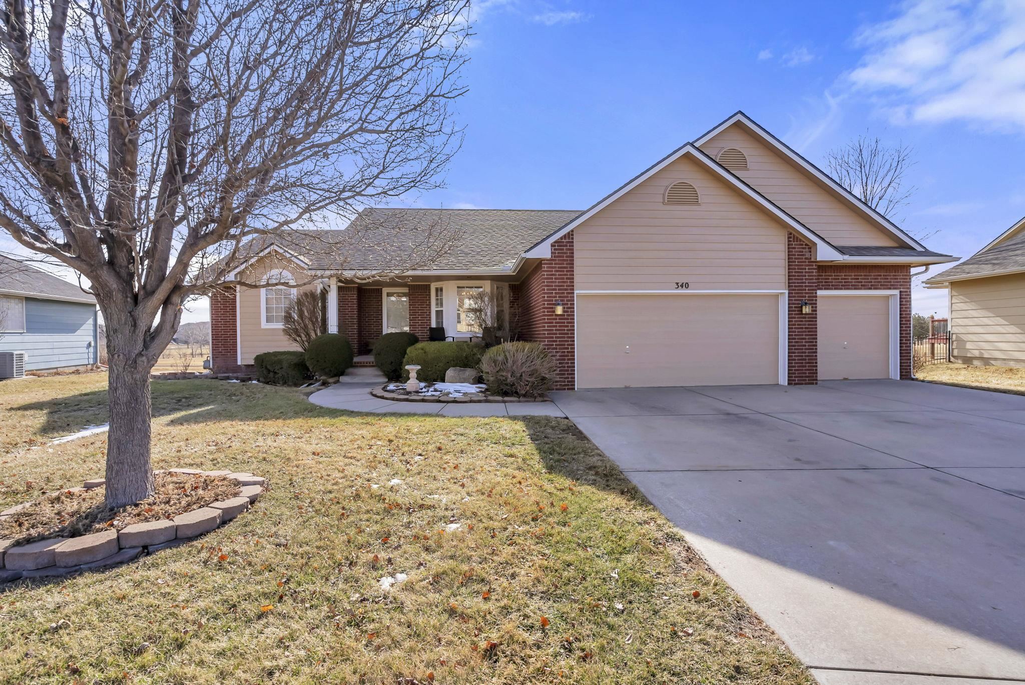 340 S Quail Run Ct, Andover, Kansas image 1