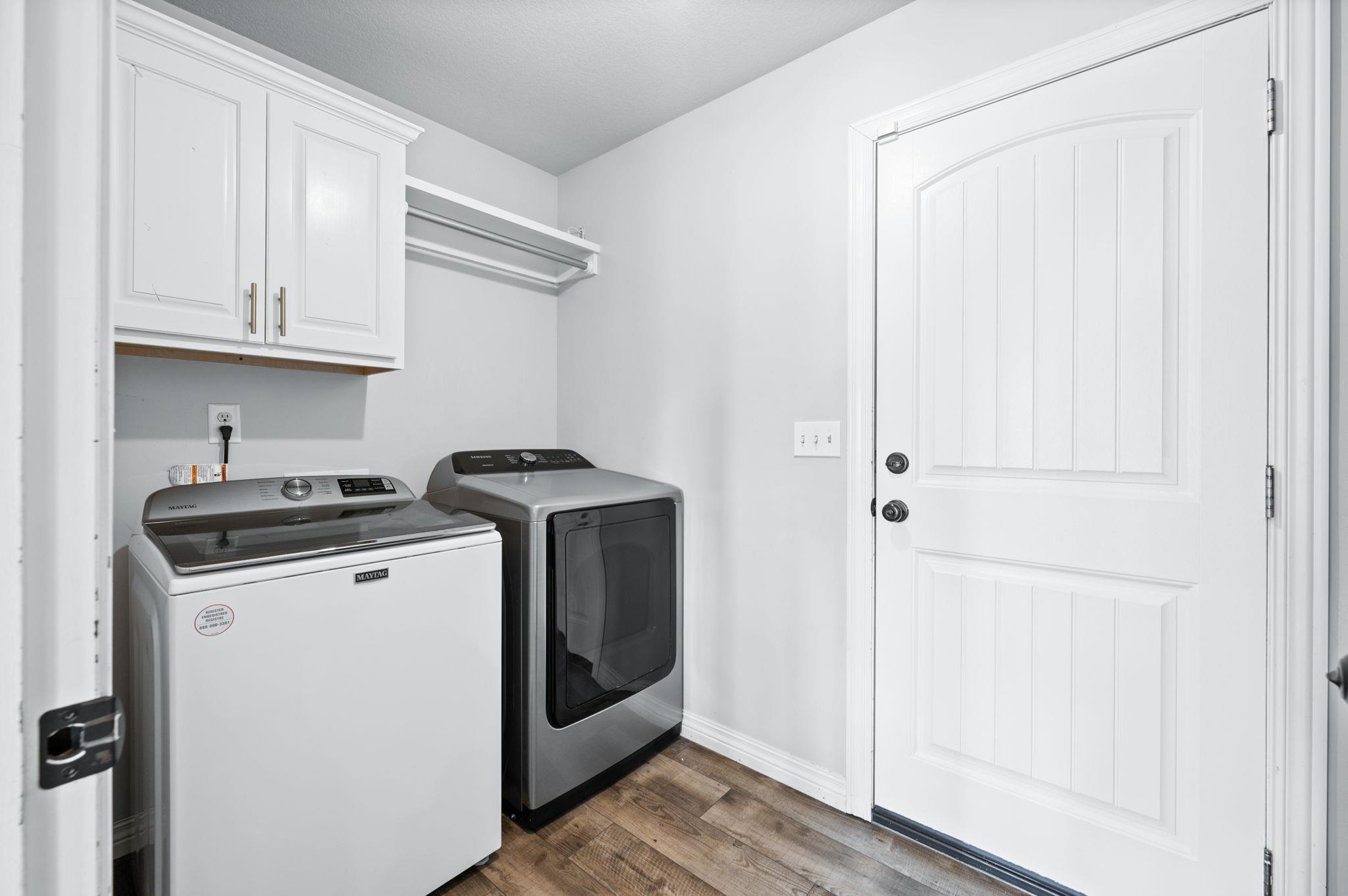 2410 N Woodridge Cir, Wichita, Kansas image 14
