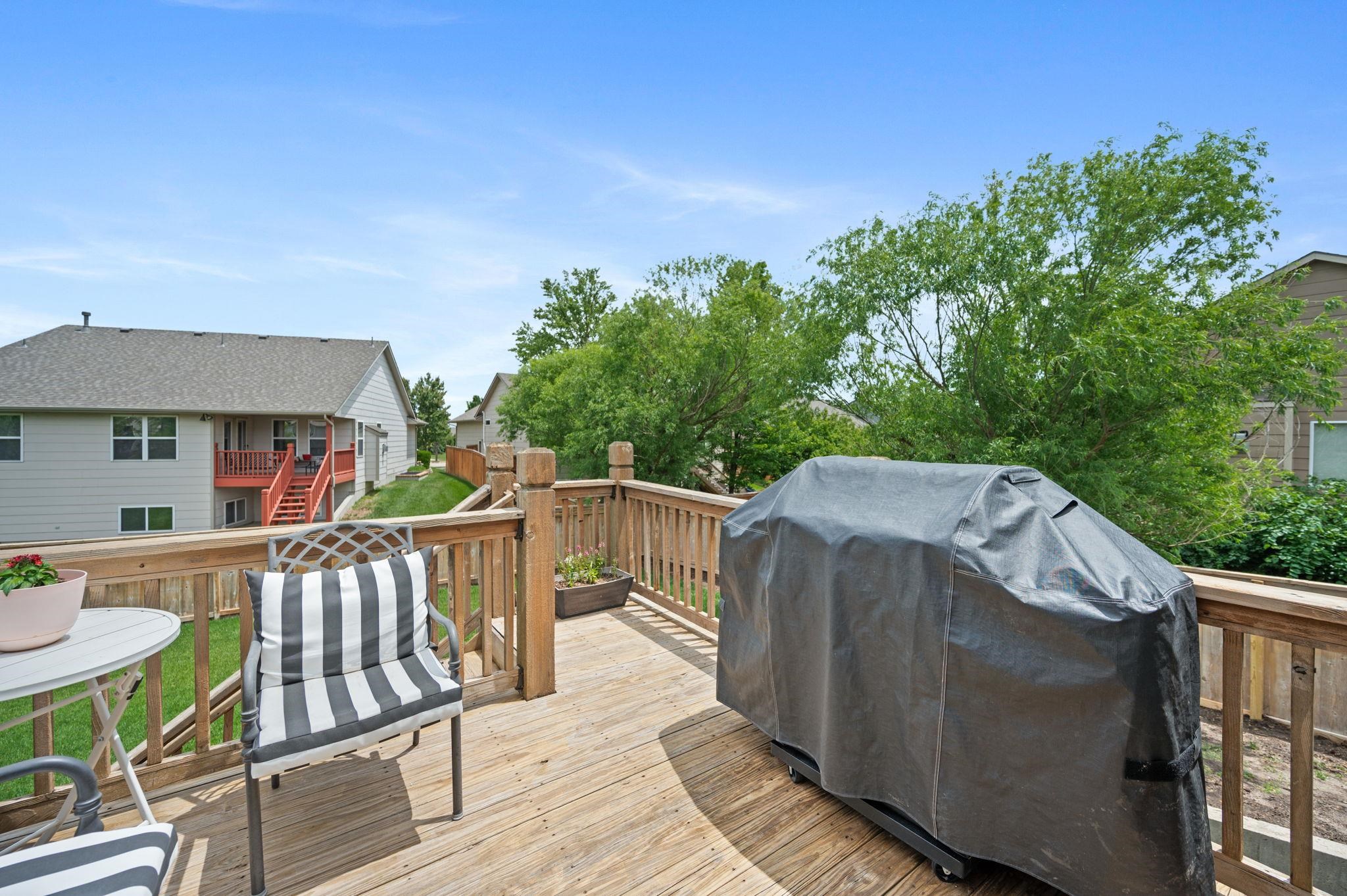2410 N Woodridge Cir, Wichita, Kansas image 34