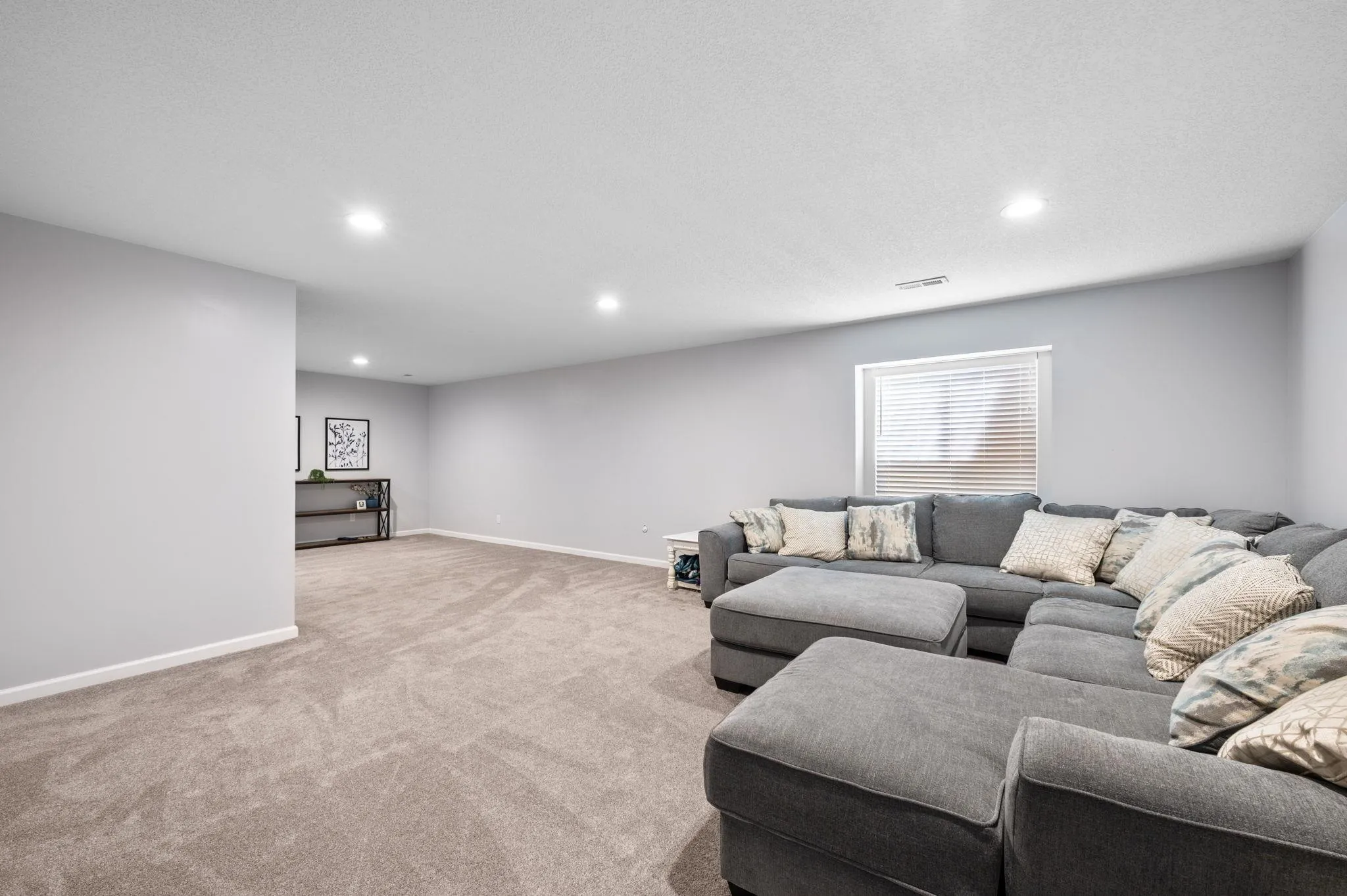 Goddard, Kansas 67052, United States, 5 Bedrooms Bedrooms, ,3 BathroomsBathrooms,Residential,Active,194223