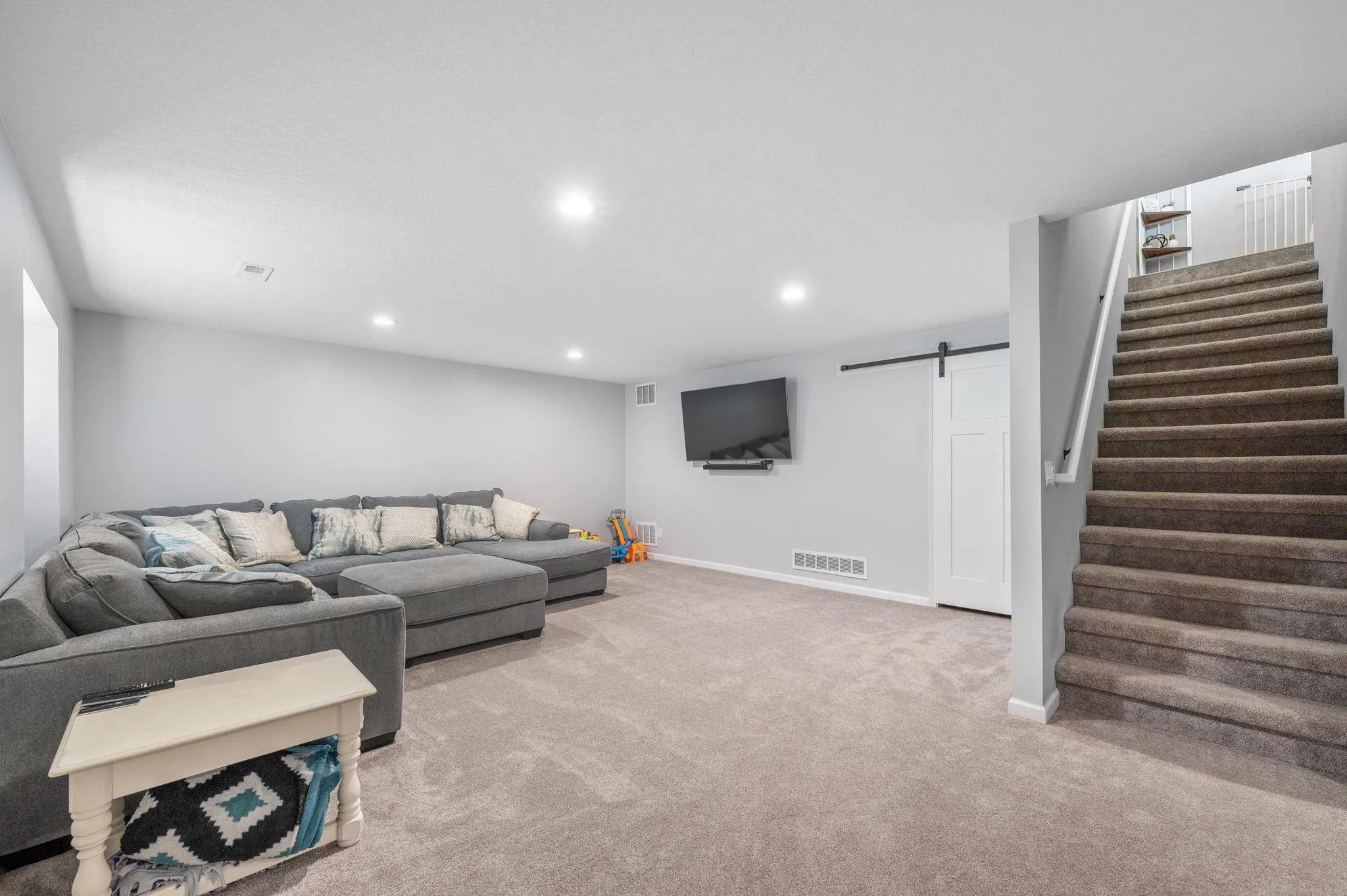 Goddard, Kansas 67052, United States, 5 Bedrooms Bedrooms, ,3 BathroomsBathrooms,Residential,Active,194223