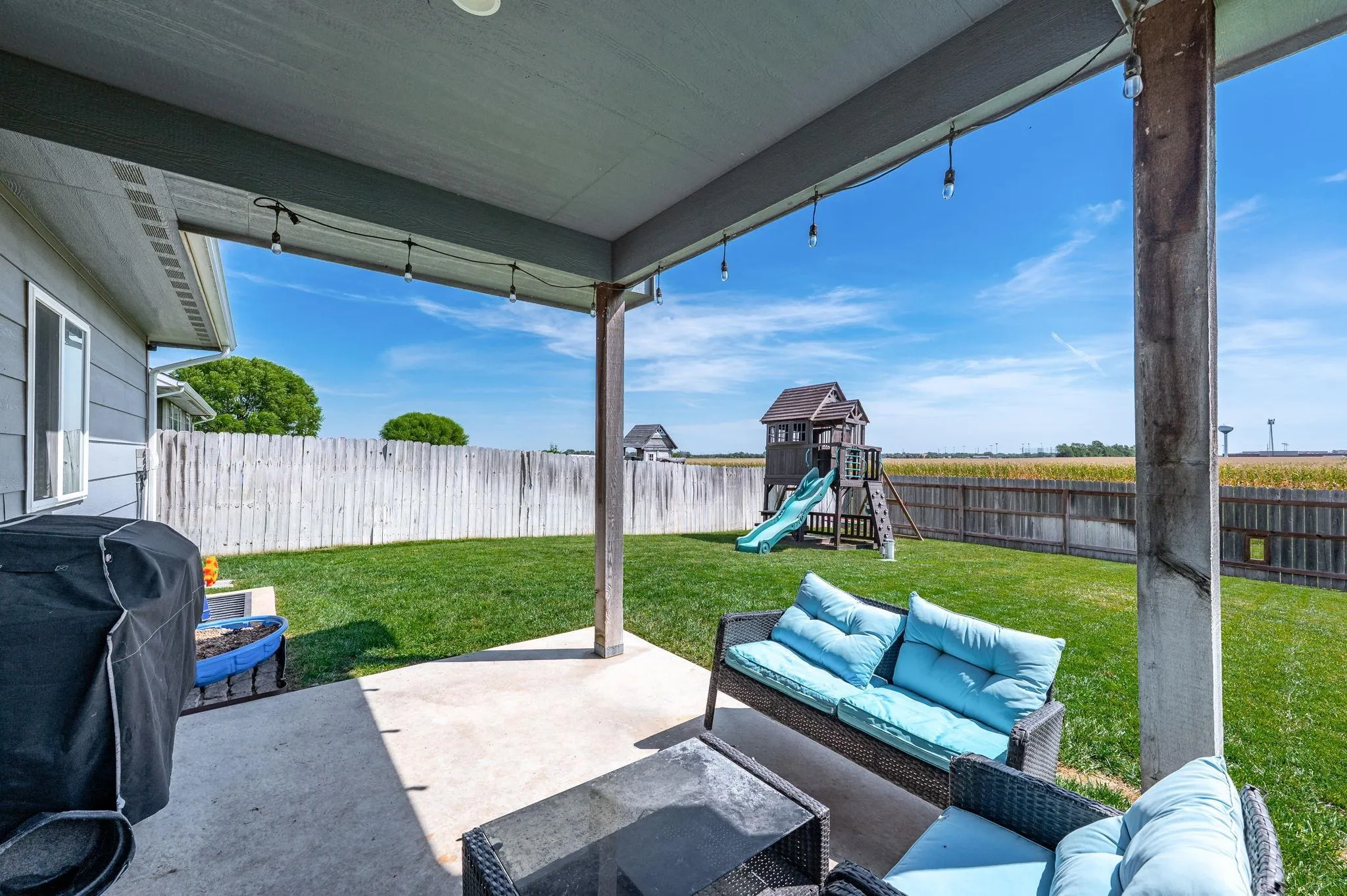 Goddard, Kansas 67052, United States, 5 Bedrooms Bedrooms, ,3 BathroomsBathrooms,Residential,Active,194223