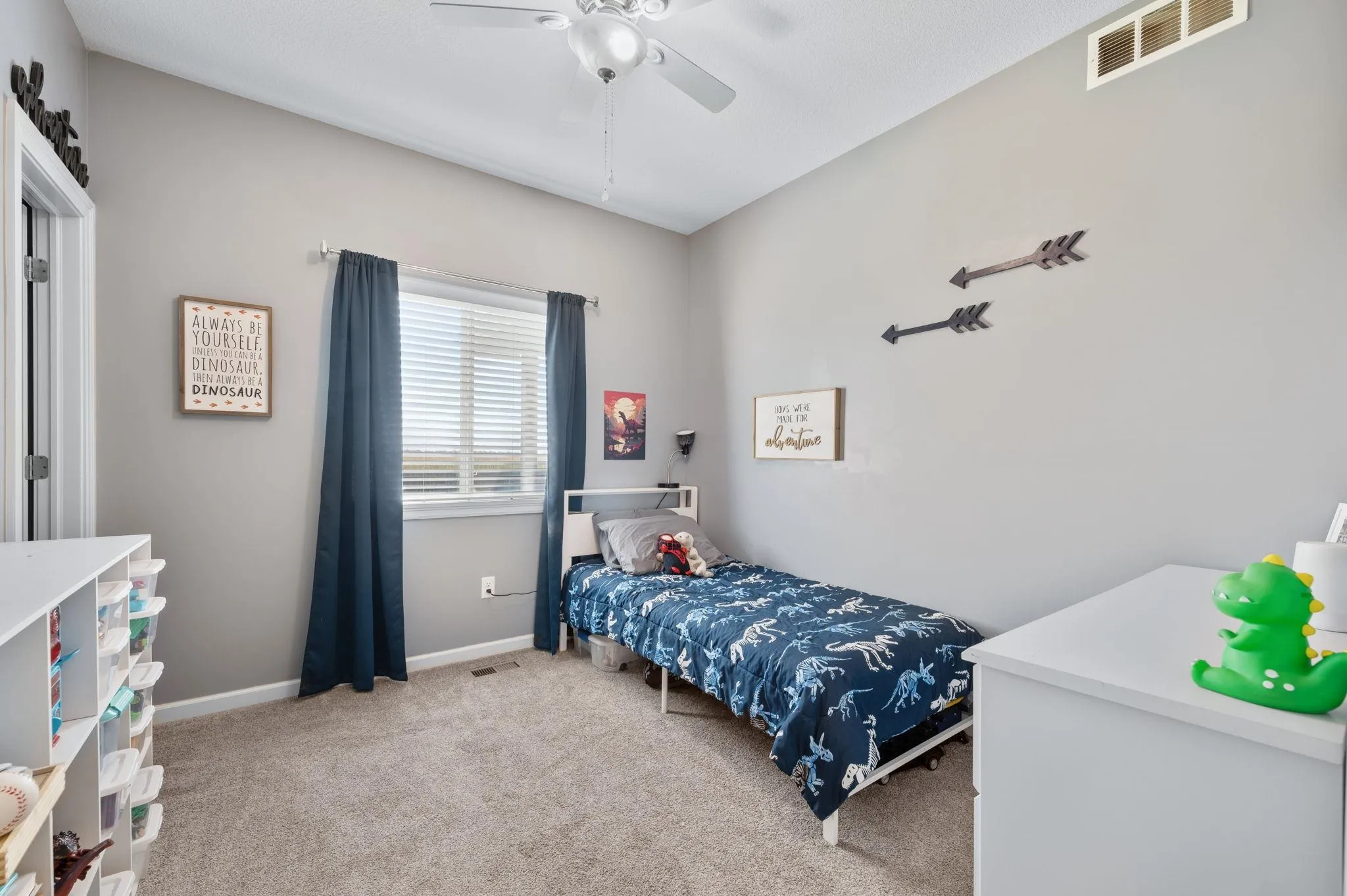 Goddard, Kansas 67052, United States, 5 Bedrooms Bedrooms, ,3 BathroomsBathrooms,Residential,Active,194223