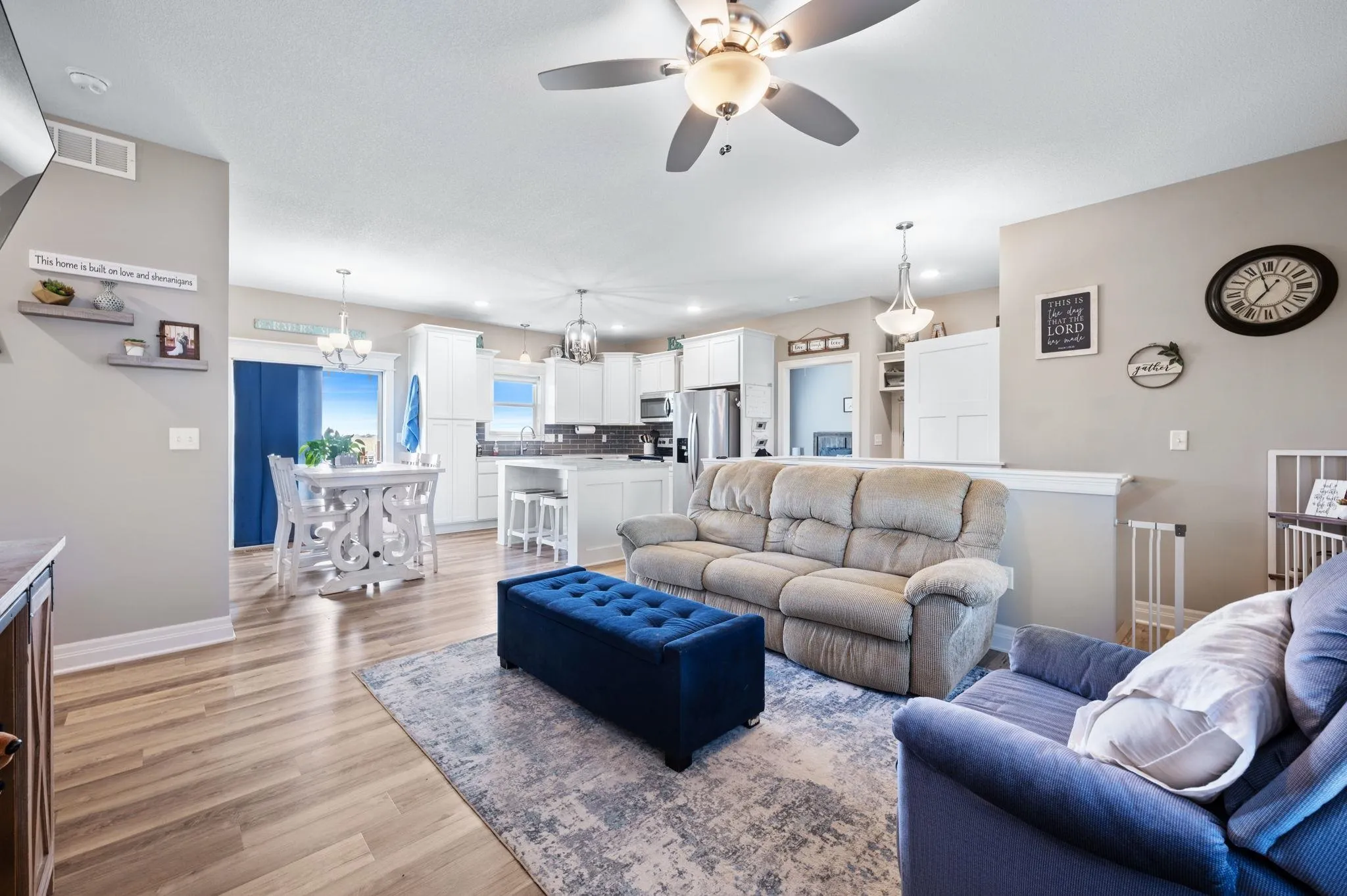 Goddard, Kansas 67052, United States, 5 Bedrooms Bedrooms, ,3 BathroomsBathrooms,Residential,Active,194223