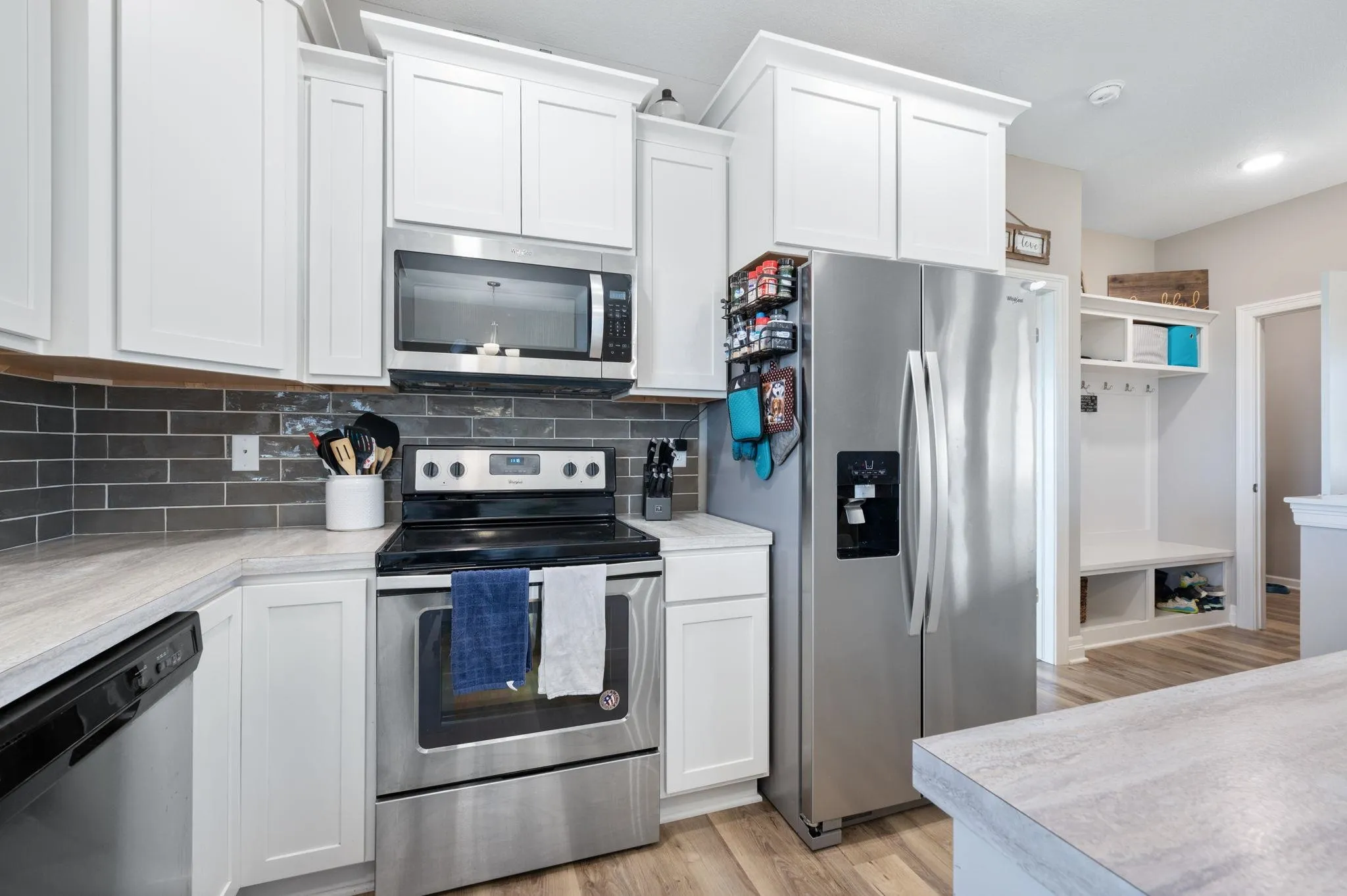 Goddard, Kansas 67052, United States, 5 Bedrooms Bedrooms, ,3 BathroomsBathrooms,Residential,Active,194223