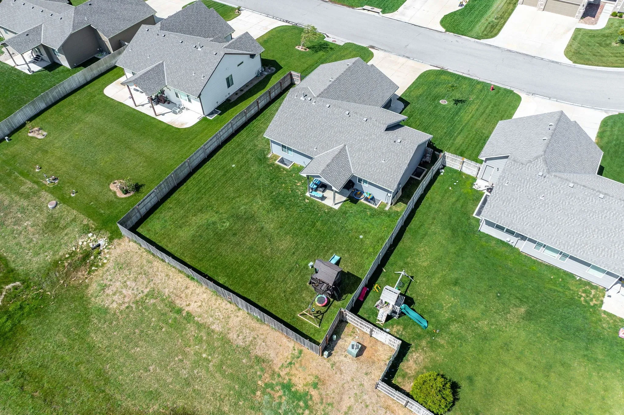 Goddard, Kansas 67052, United States, 5 Bedrooms Bedrooms, ,3 BathroomsBathrooms,Residential,Active,194223