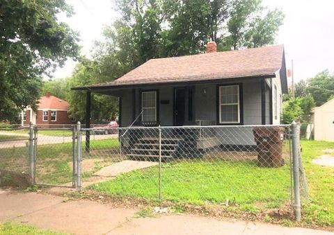 Homes For Sale - 641 S Ellis St<br/> Sedgwick County, Wichita, KS 67211