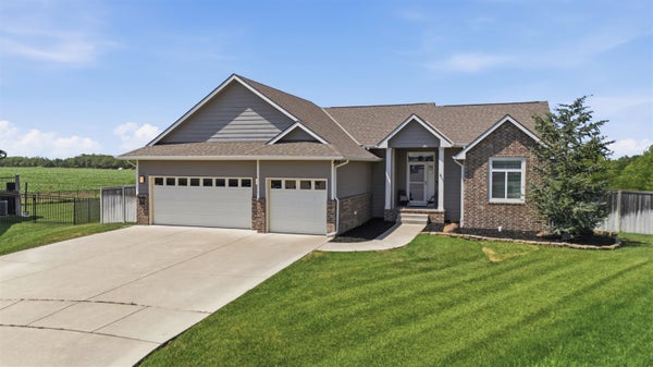 2741 N BLUESTONE CIR, ANDOVER, KS 67002 - Image df026b65979d8a4eb0dc26b9a65d336b/814236911