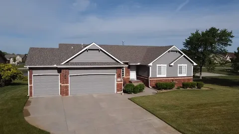 12301 E Zimmerly Ct, Wichita, KS 67207 - MLS#: 655210