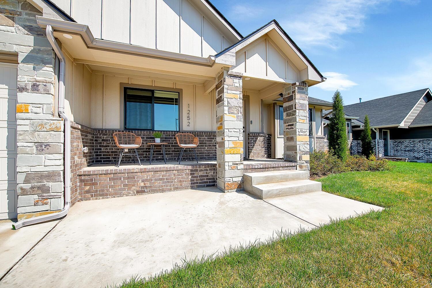 1252 E Outland Ct, Goddard, Kansas image 3