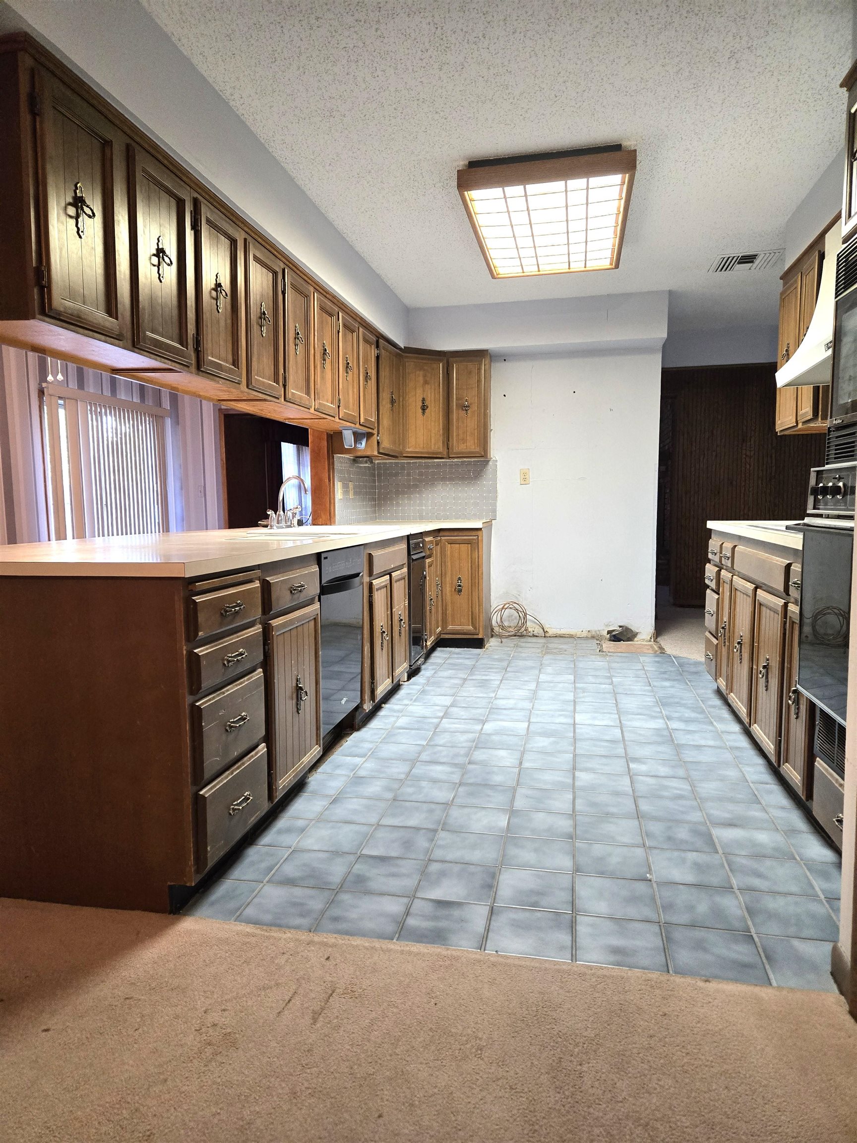 3715 E Mount Vernon St, Wichita, Kansas image 8