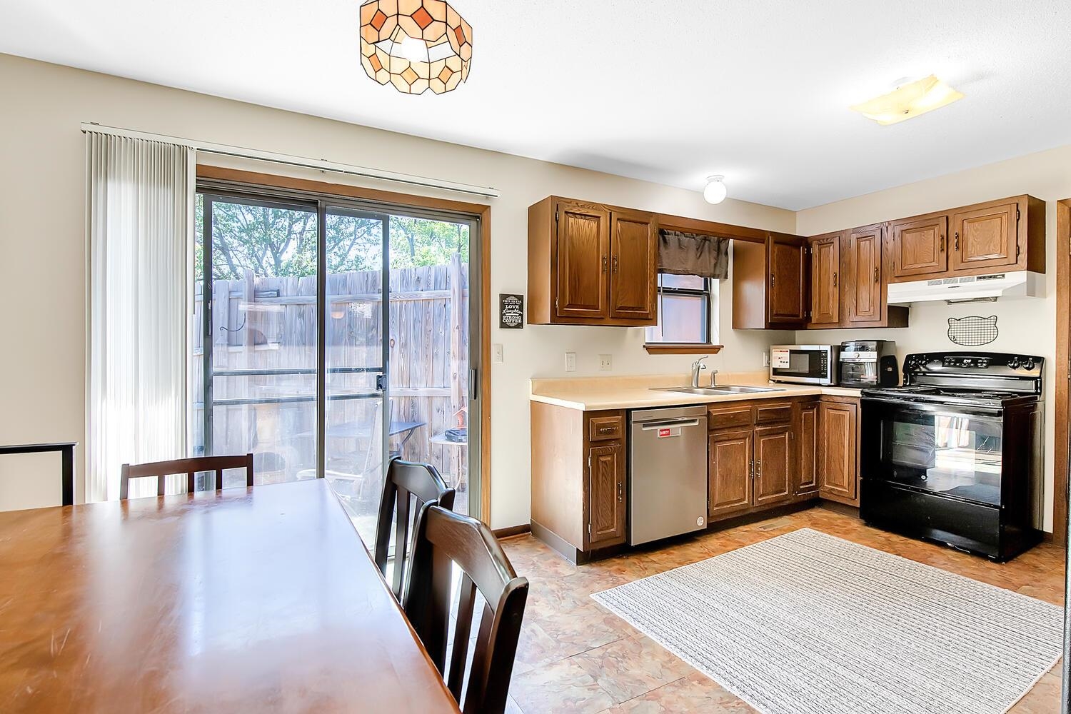 6022 E Croyden St, Wichita, Virginia image 3