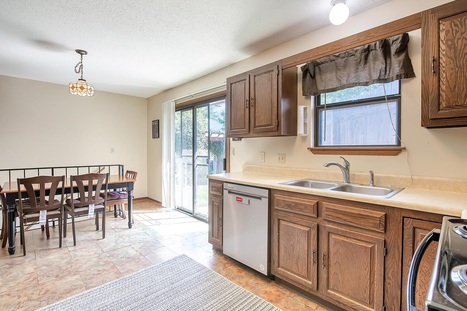 6022 E Croyden St, Wichita, Virginia image 6