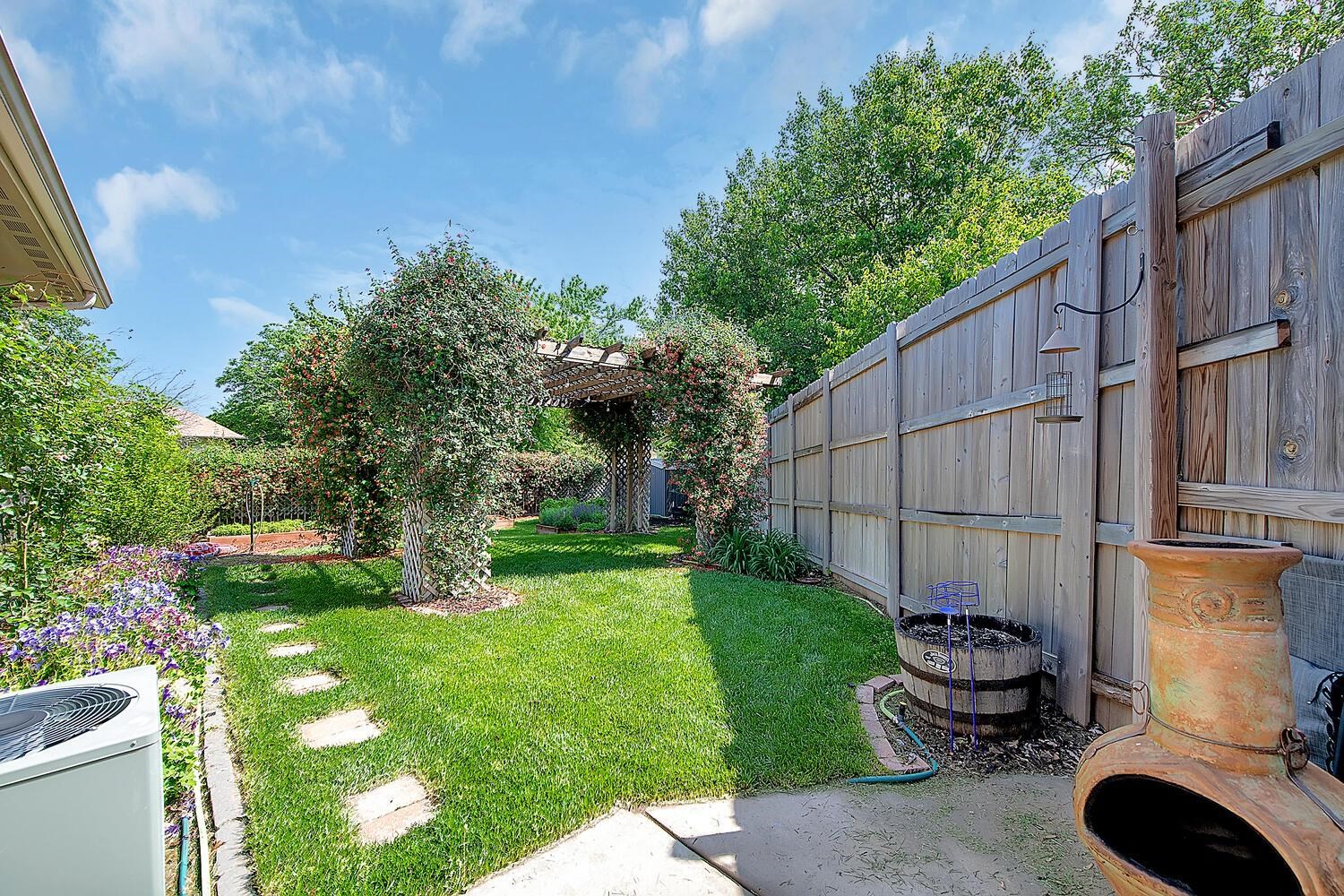 6022 E Croyden St, Wichita, Virginia image 24