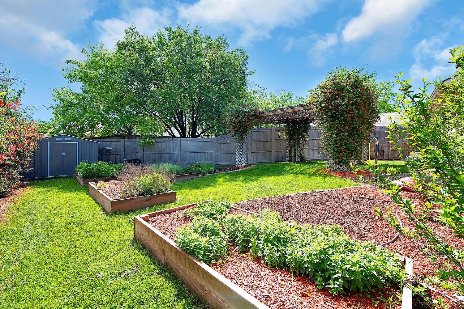 6022 E Croyden St, Wichita, Virginia image 27