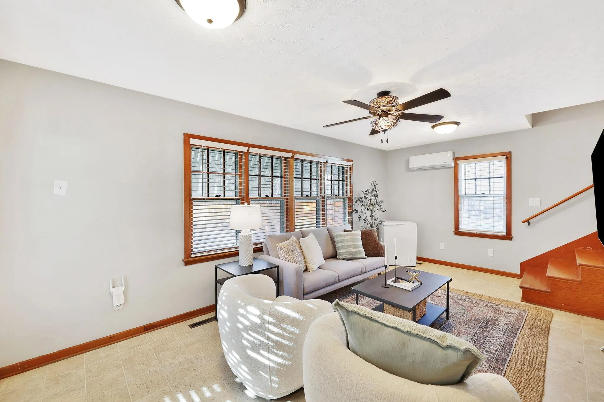 Wichita, Kansas 67211, United States, 3 Bedrooms Bedrooms, ,1 BathroomBathrooms,Residential,Pending,31033