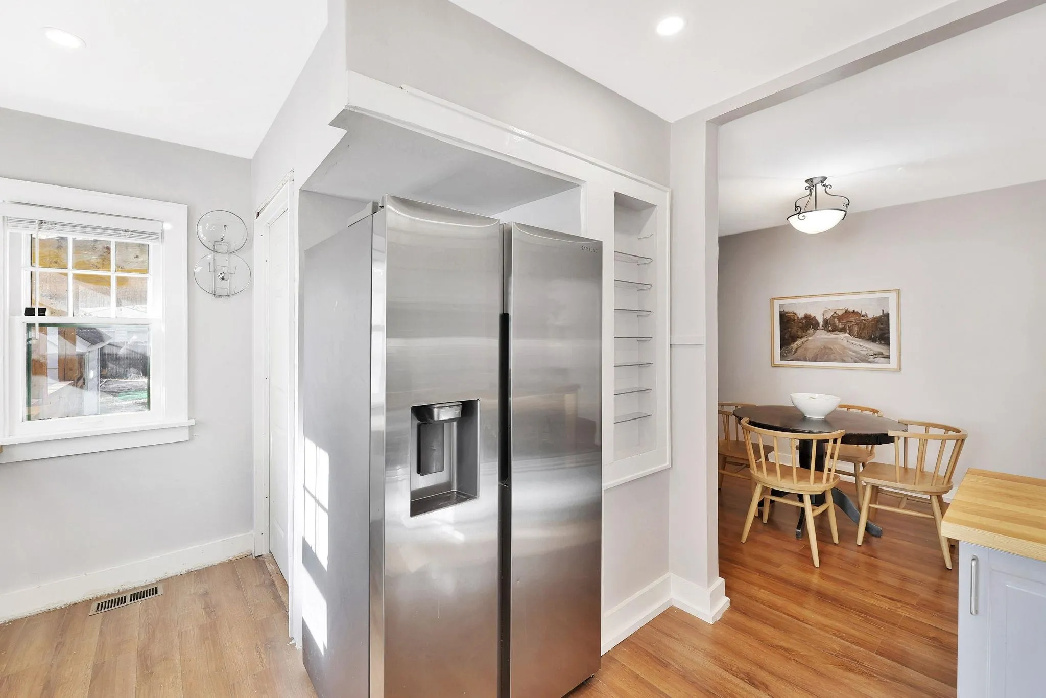 Wichita, Kansas 67211, United States, 3 Bedrooms Bedrooms, ,1 BathroomBathrooms,Residential,Pending,31033