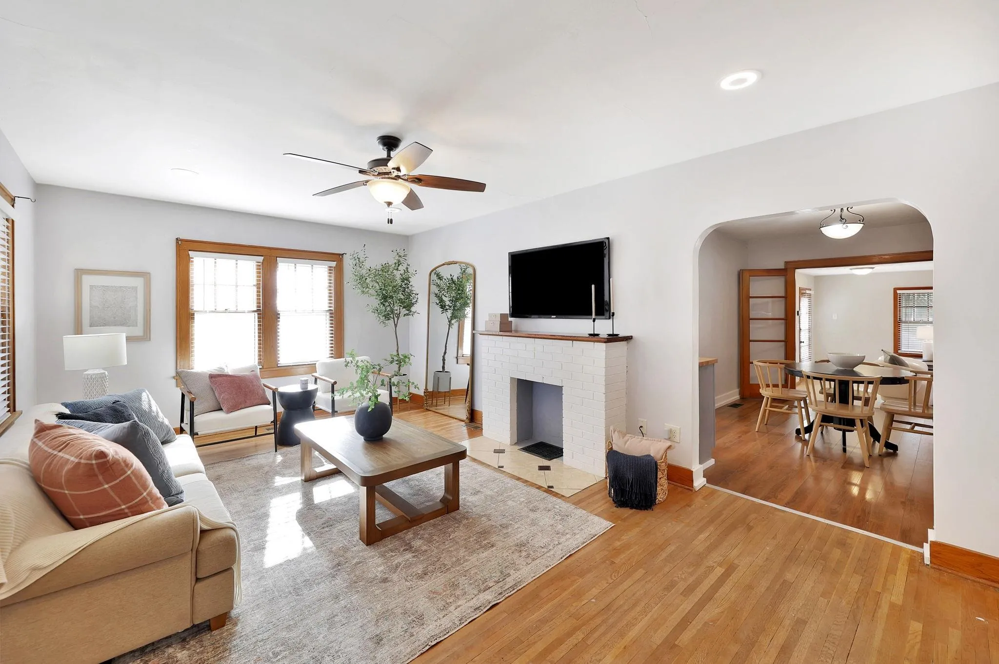 Wichita, Kansas 67211, United States, 3 Bedrooms Bedrooms, ,1 BathroomBathrooms,Residential,Pending,31033