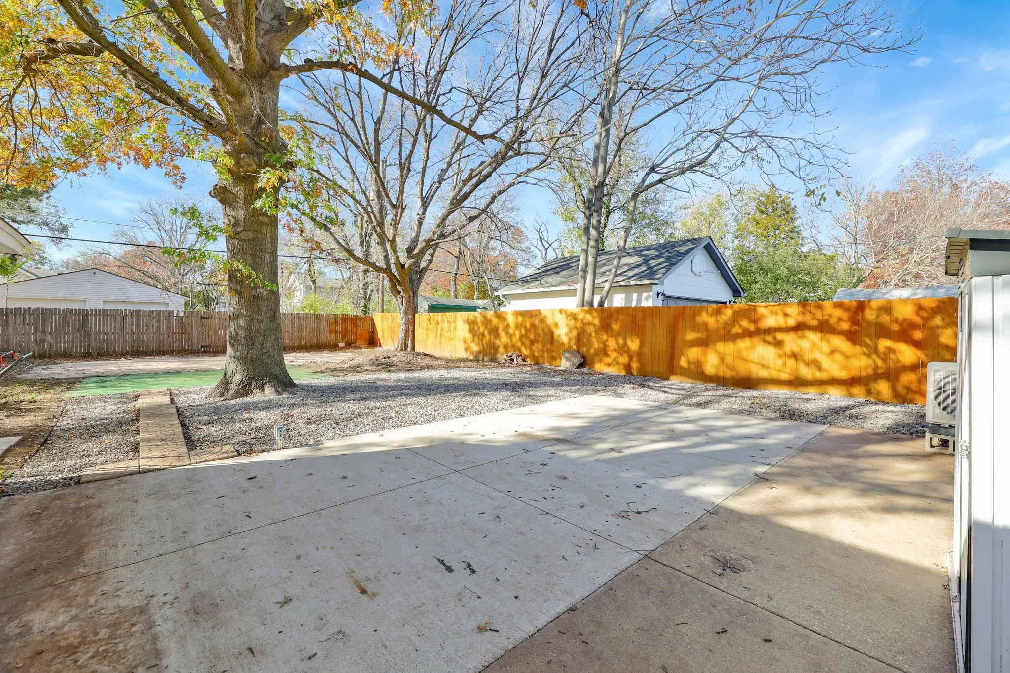 Wichita, Kansas 67211, United States, 3 Bedrooms Bedrooms, ,1 BathroomBathrooms,Residential,Pending,31033