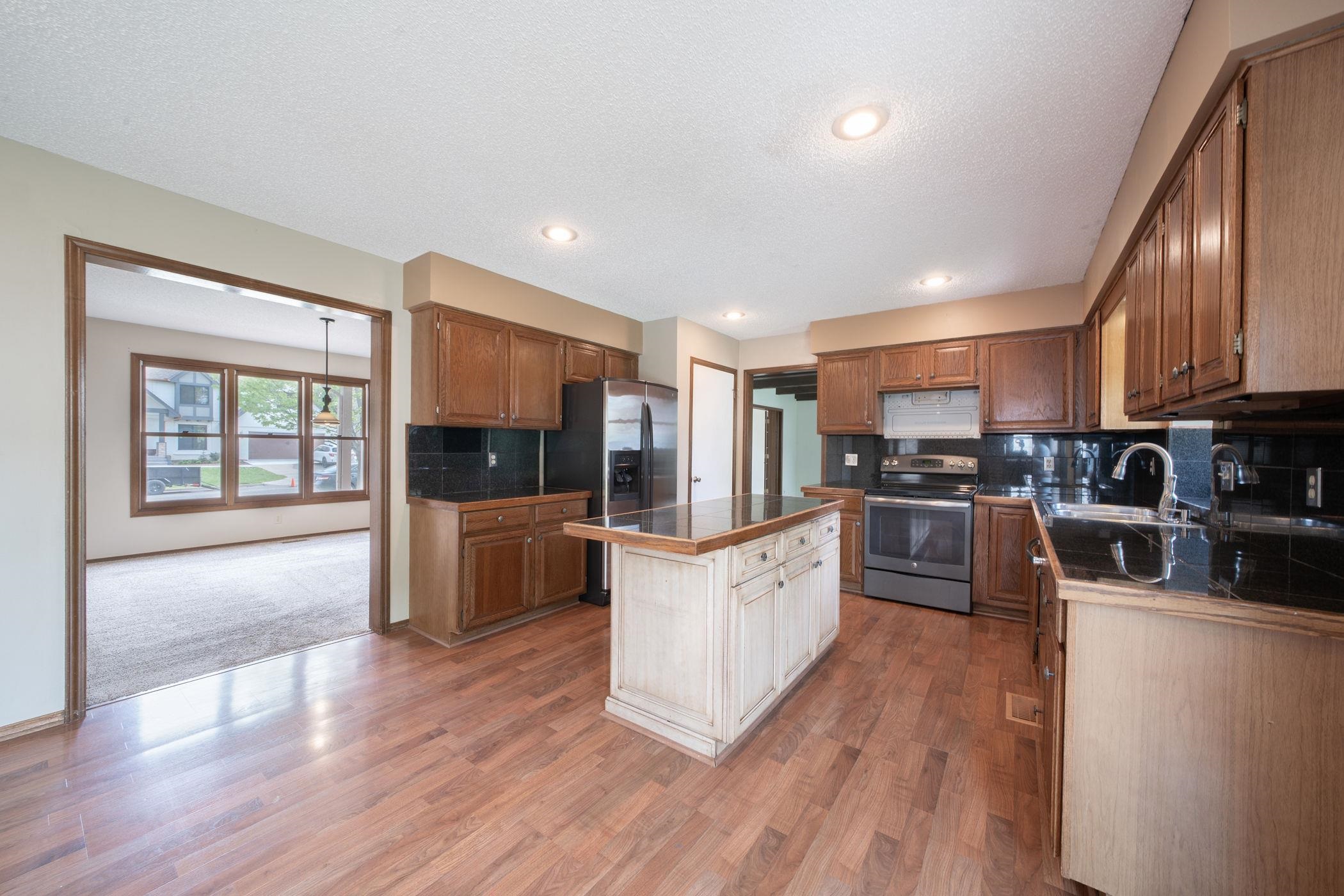 2856 N Tallgrass St, Wichita, Kansas image 11