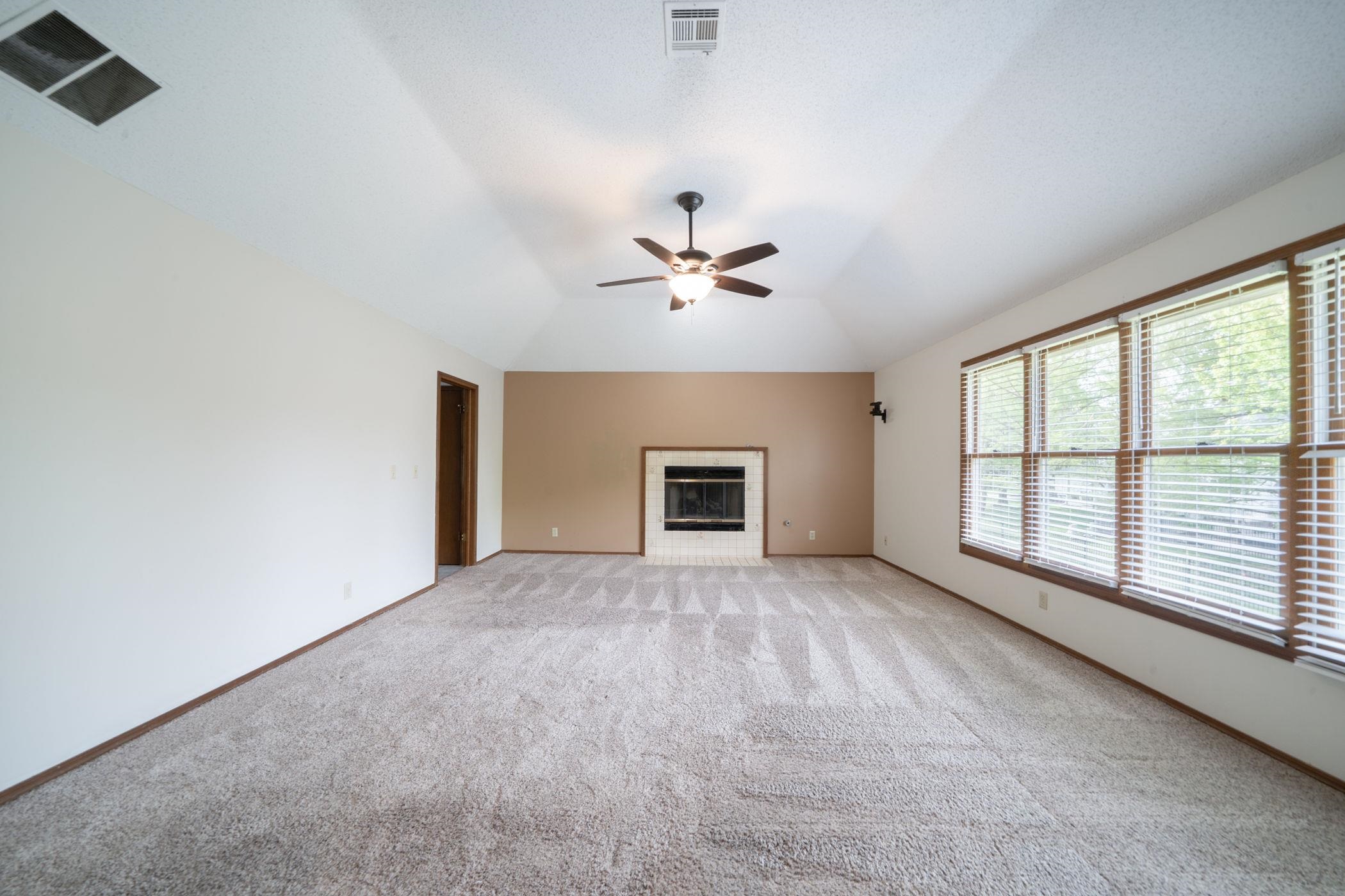 2856 N Tallgrass St, Wichita, Kansas image 13