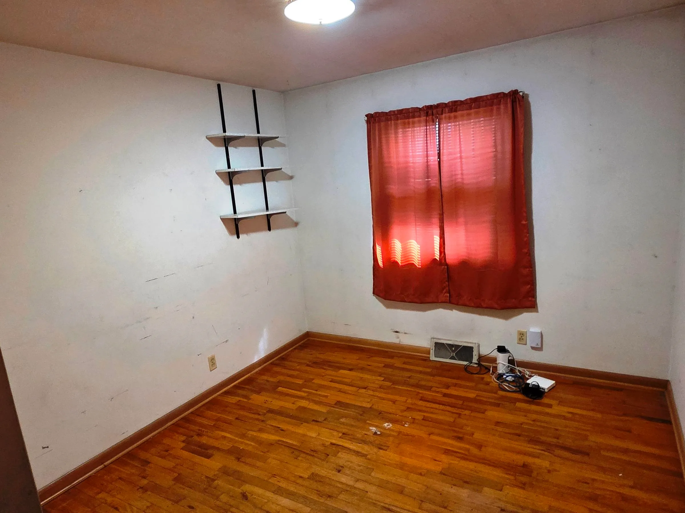 Hesston, Kansas 67062, United States, 3 Bedrooms Bedrooms, ,2 BathroomsBathrooms,Residential,Active,238005