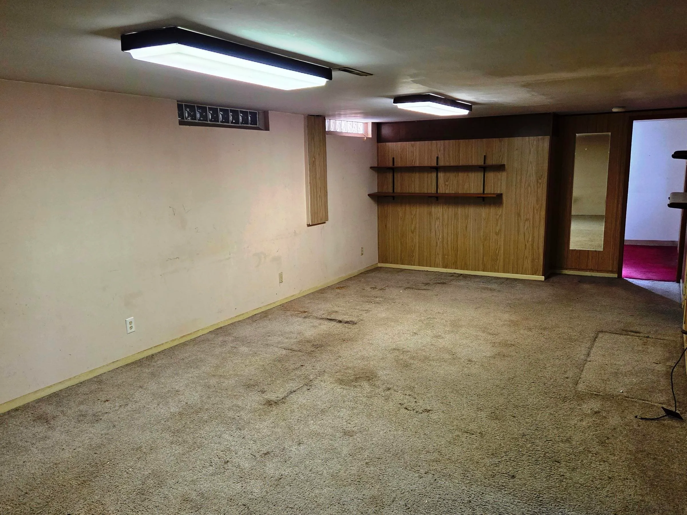 Hesston, Kansas 67062, United States, 3 Bedrooms Bedrooms, ,2 BathroomsBathrooms,Residential,Active,238005