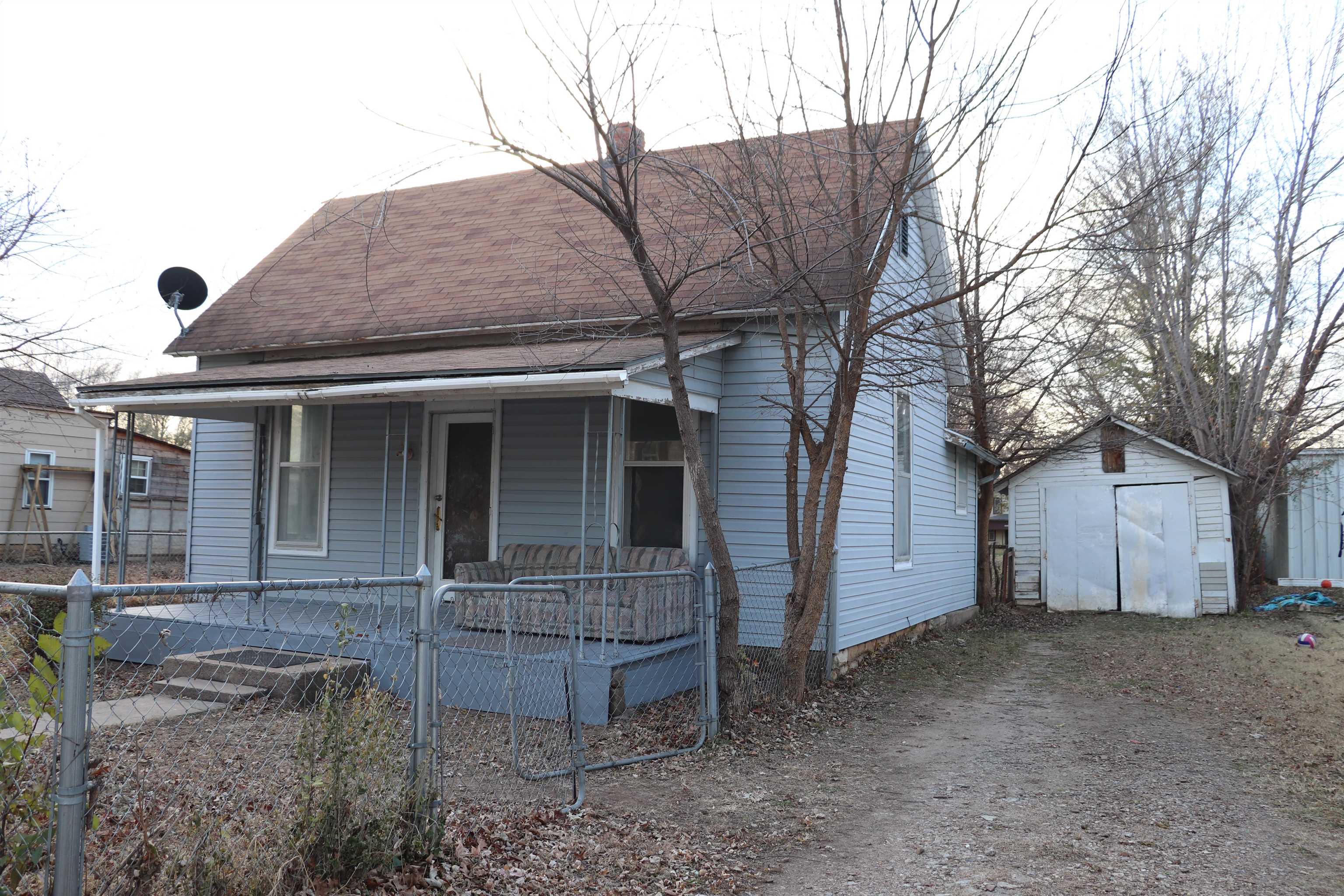 1017 Stewart St, Winfield, Kansas image 1