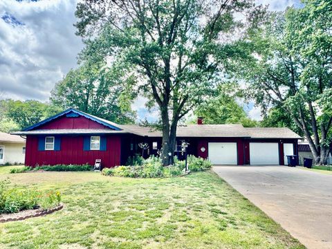 Homes For Sale - 1911 Jamaica St<br/> El Dorado, KS 67042
