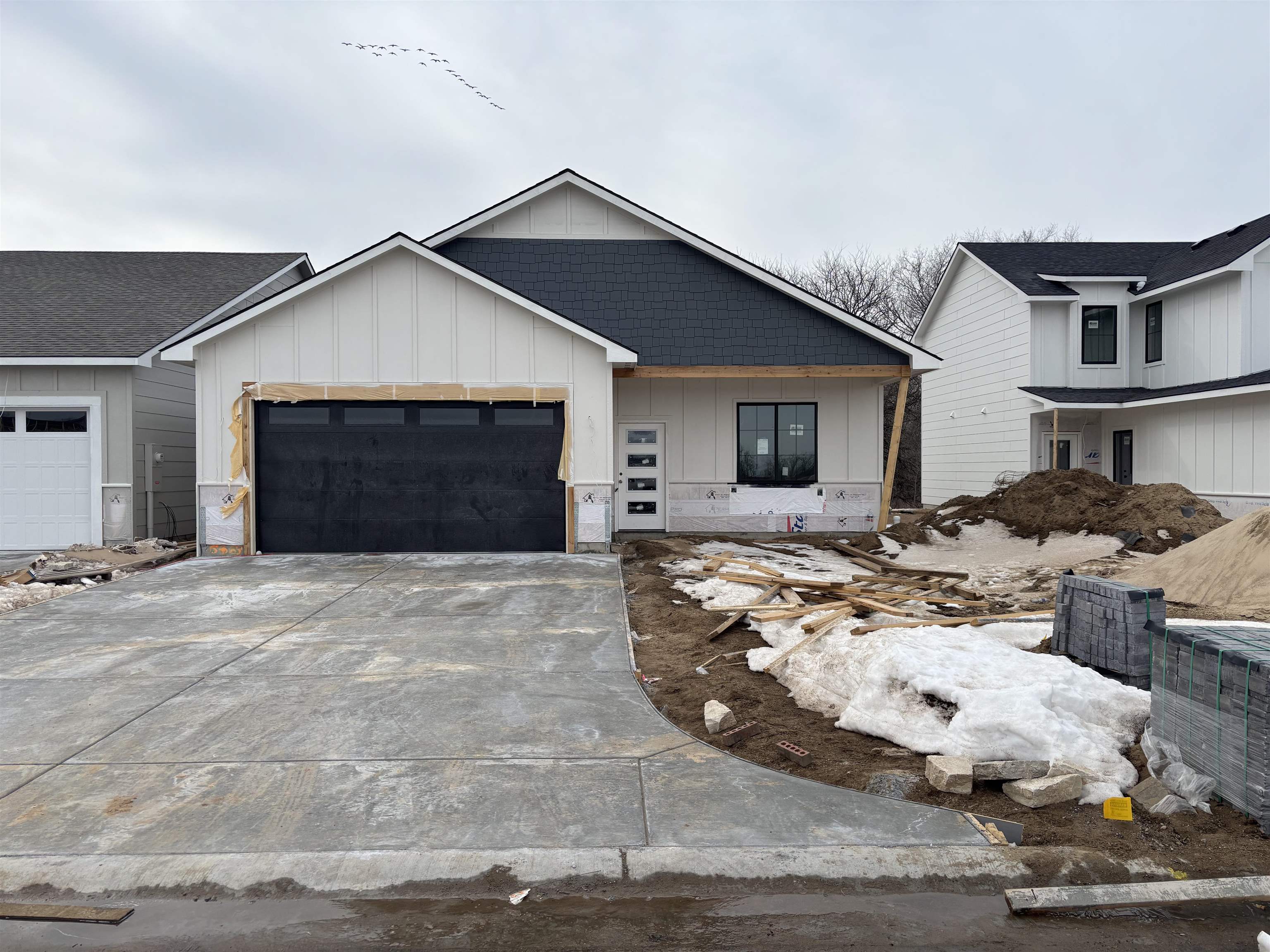 5563 Wandering Way St, Maize, Kansas image 1