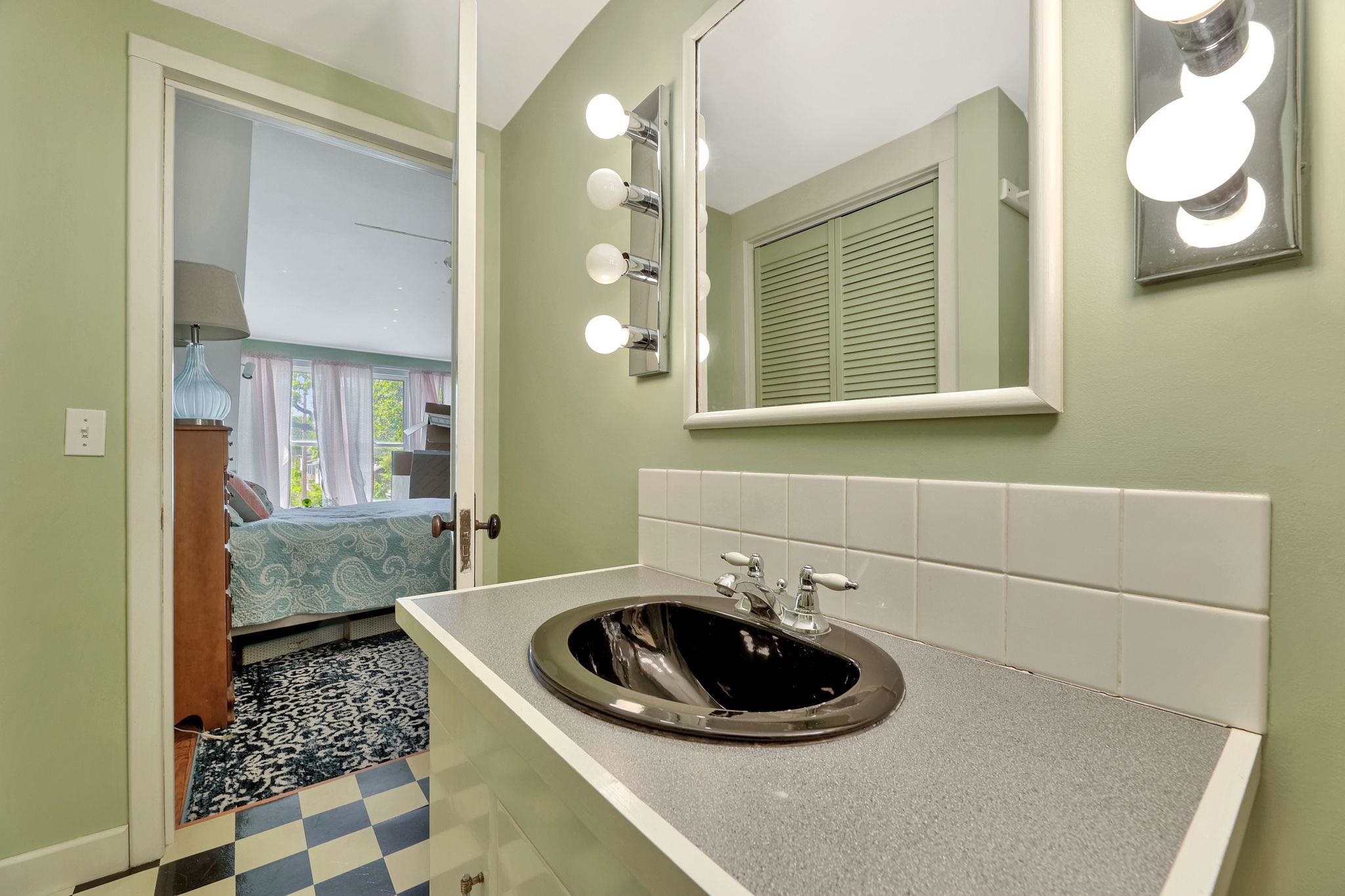 621 E 7th St, Newton, Kansas image 26