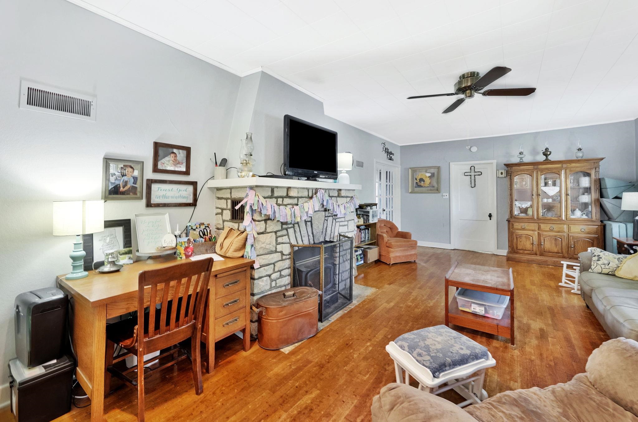 621 E 7th St, Newton, Kansas image 6
