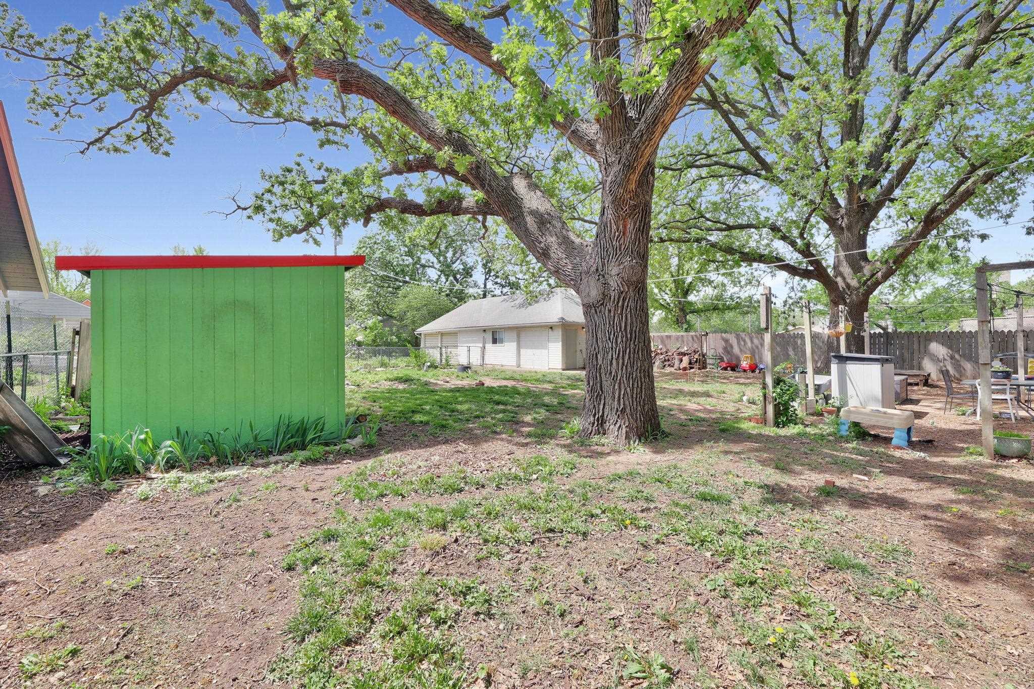 621 E 7th St, Newton, Kansas image 36