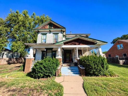 526 W IRON AVE, SALINA, KS 67401 - Image e059d3cbaedb73abcb91686e1b57c4f7/9687872