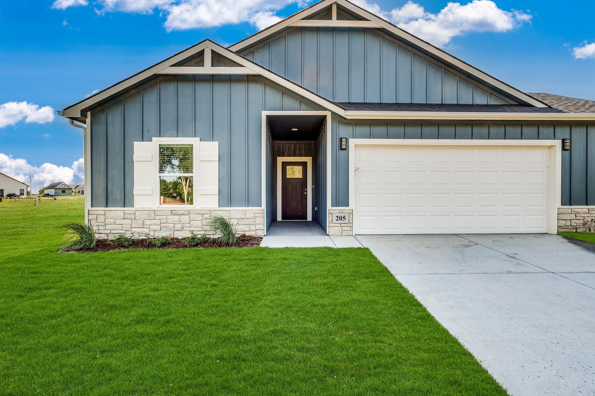 205 Lakeside Dr, Cheney, Kansas image 3