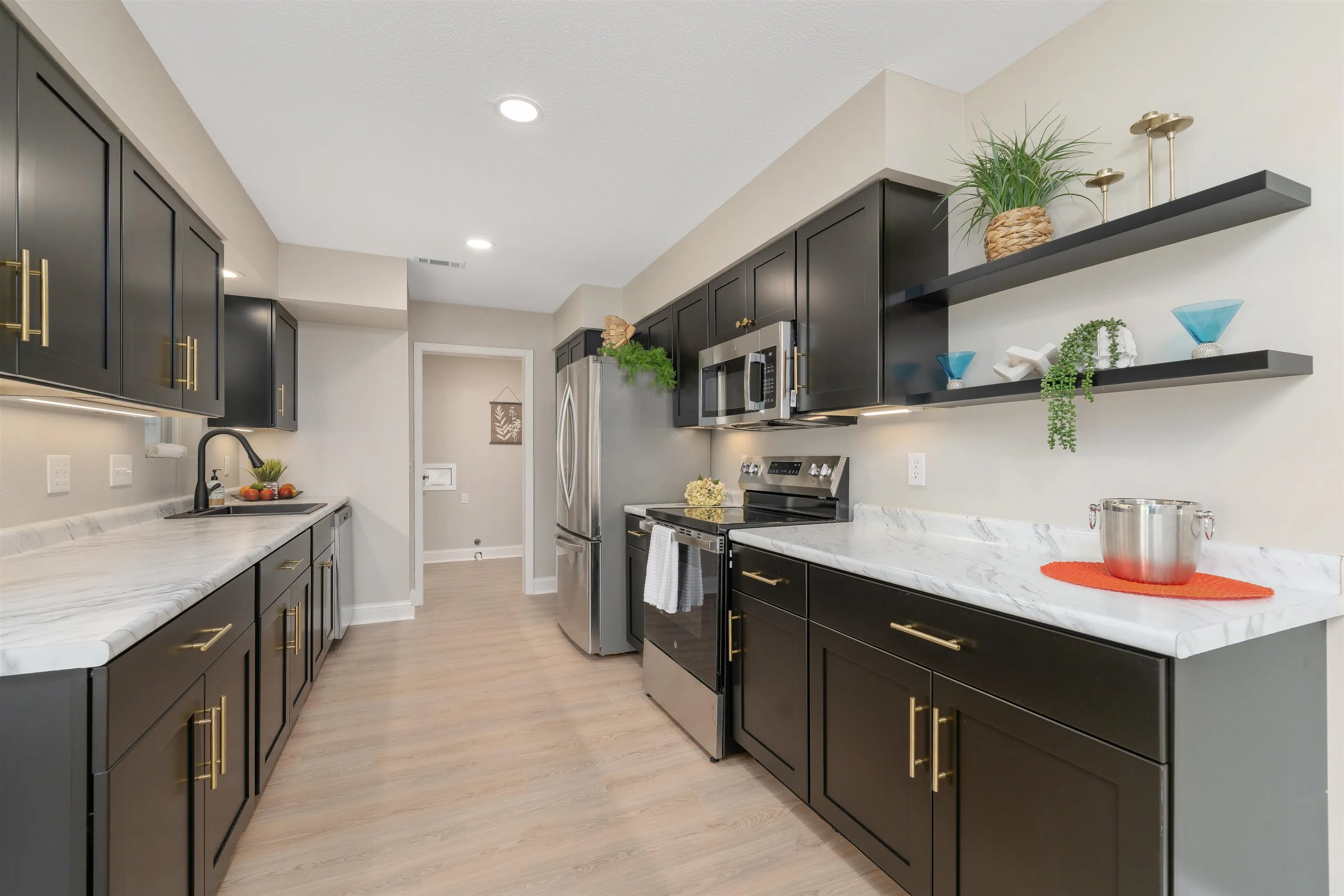 Wichita, Kansas 67209, United States, 3 Bedrooms Bedrooms, ,3 BathroomsBathrooms,Residential,Active,171406