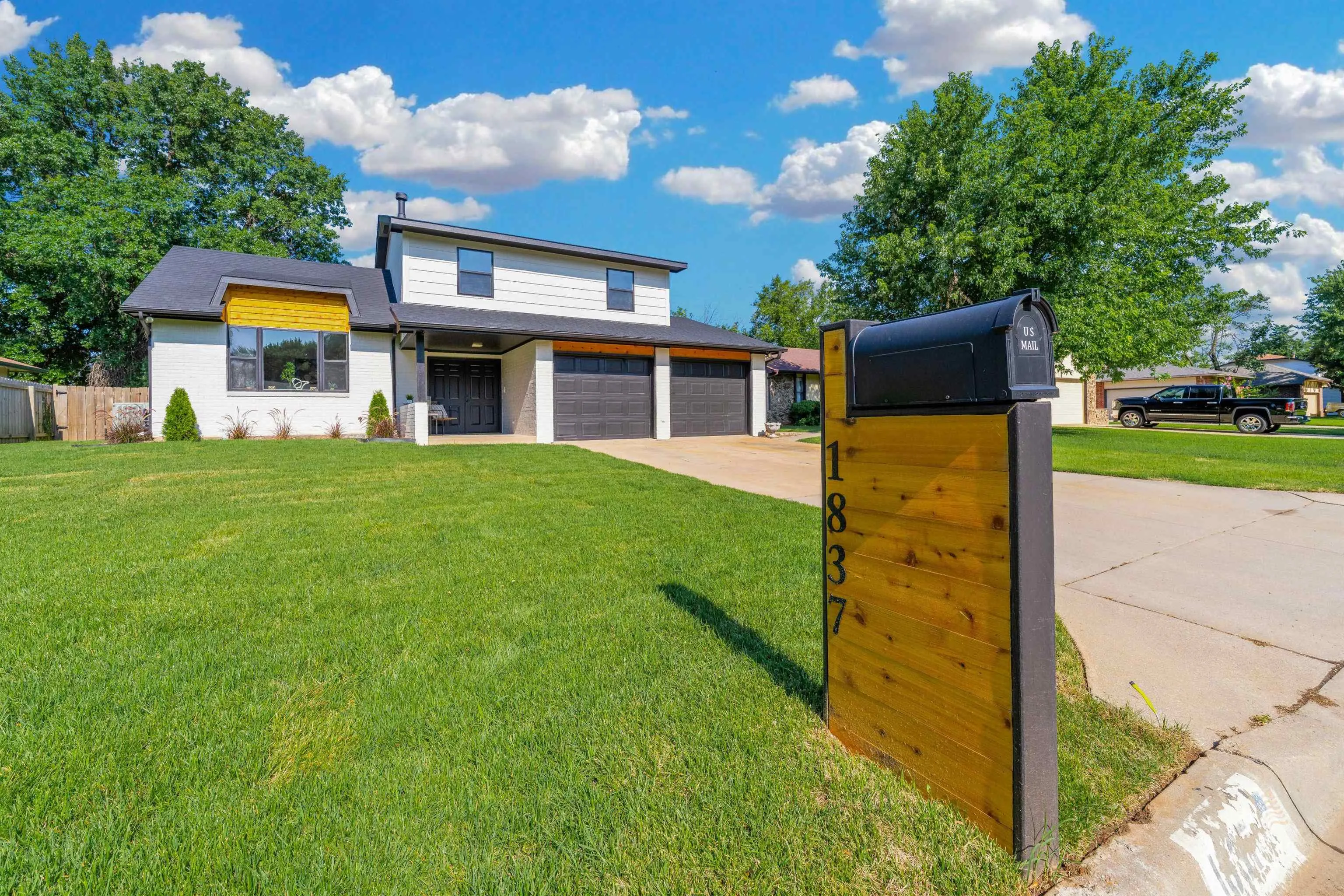 Wichita, Kansas 67209, United States, 3 Bedrooms Bedrooms, ,3 BathroomsBathrooms,Residential,Active,171406