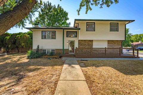 Homes For Sale - 255 N Parkdale St<br/> Sedgwick County, Wichita, KS 67212