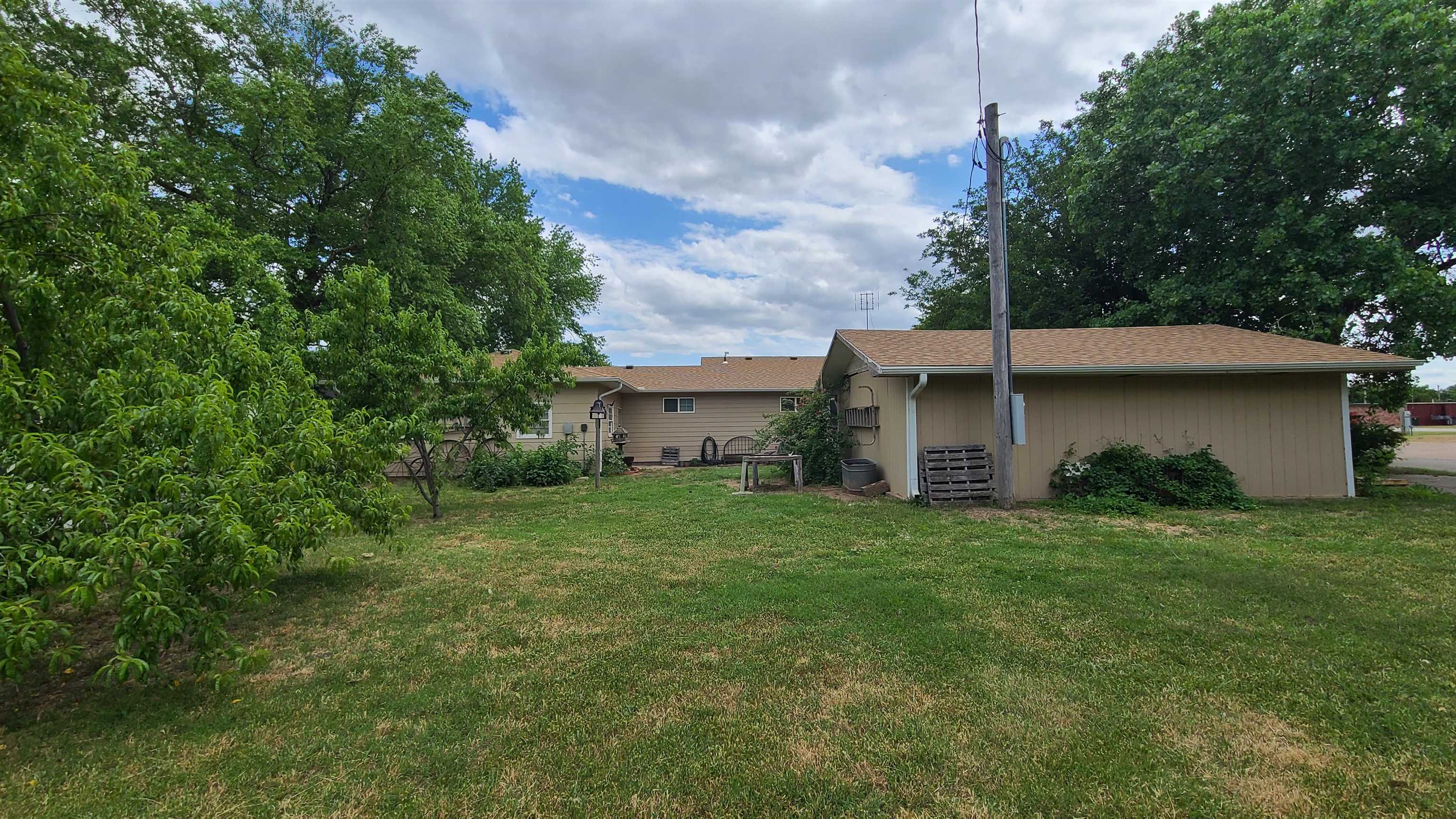404 E 13th St, Harper, Kansas image 34