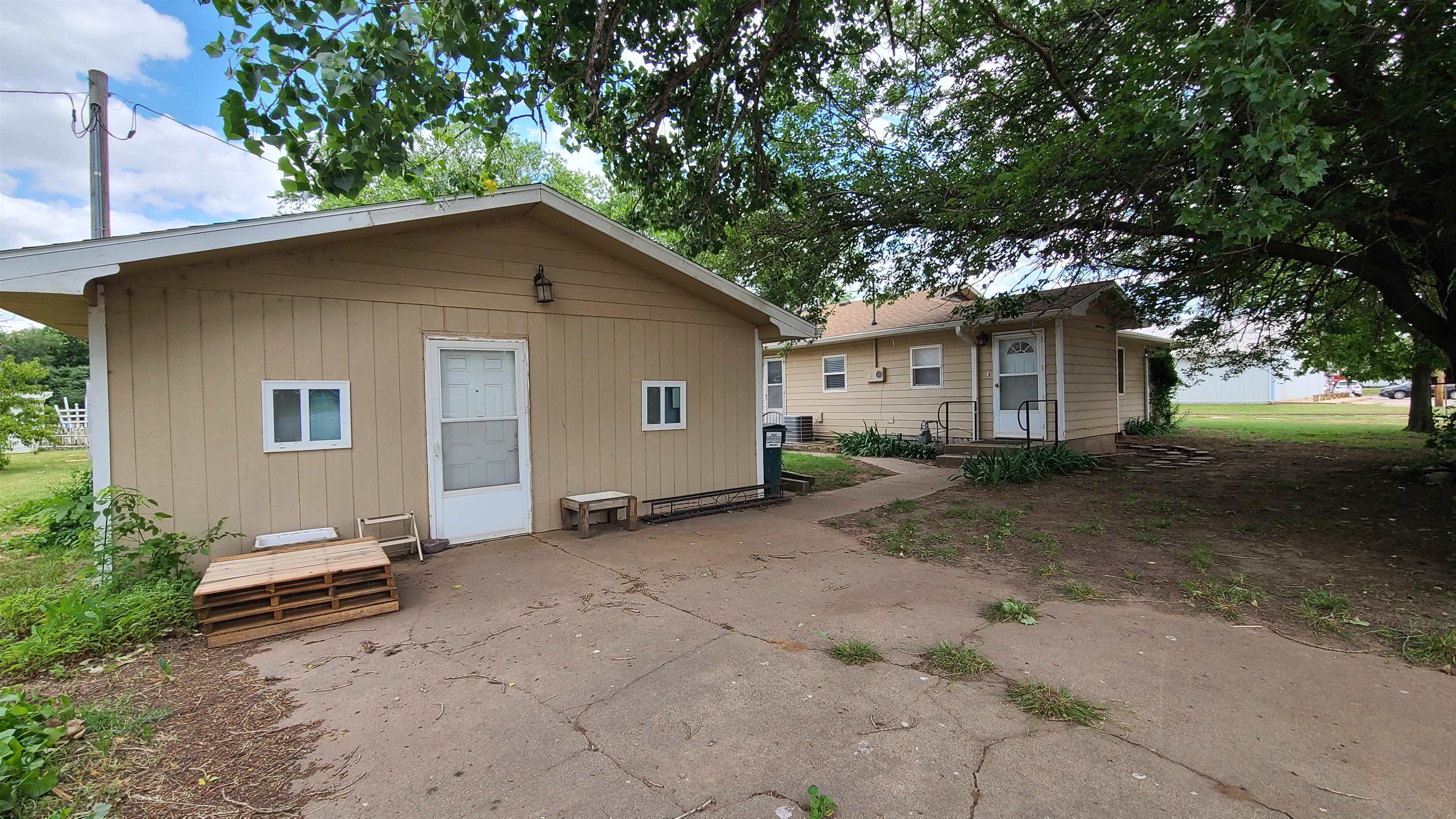 404 E 13th St, Harper, Kansas image 30