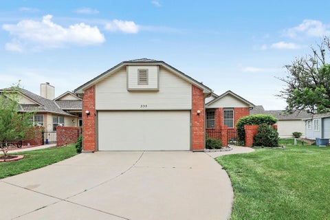 Homes For Sale - 3019 N Bramblewood St<br/> Sedgwick County, Wichita, KS 67226