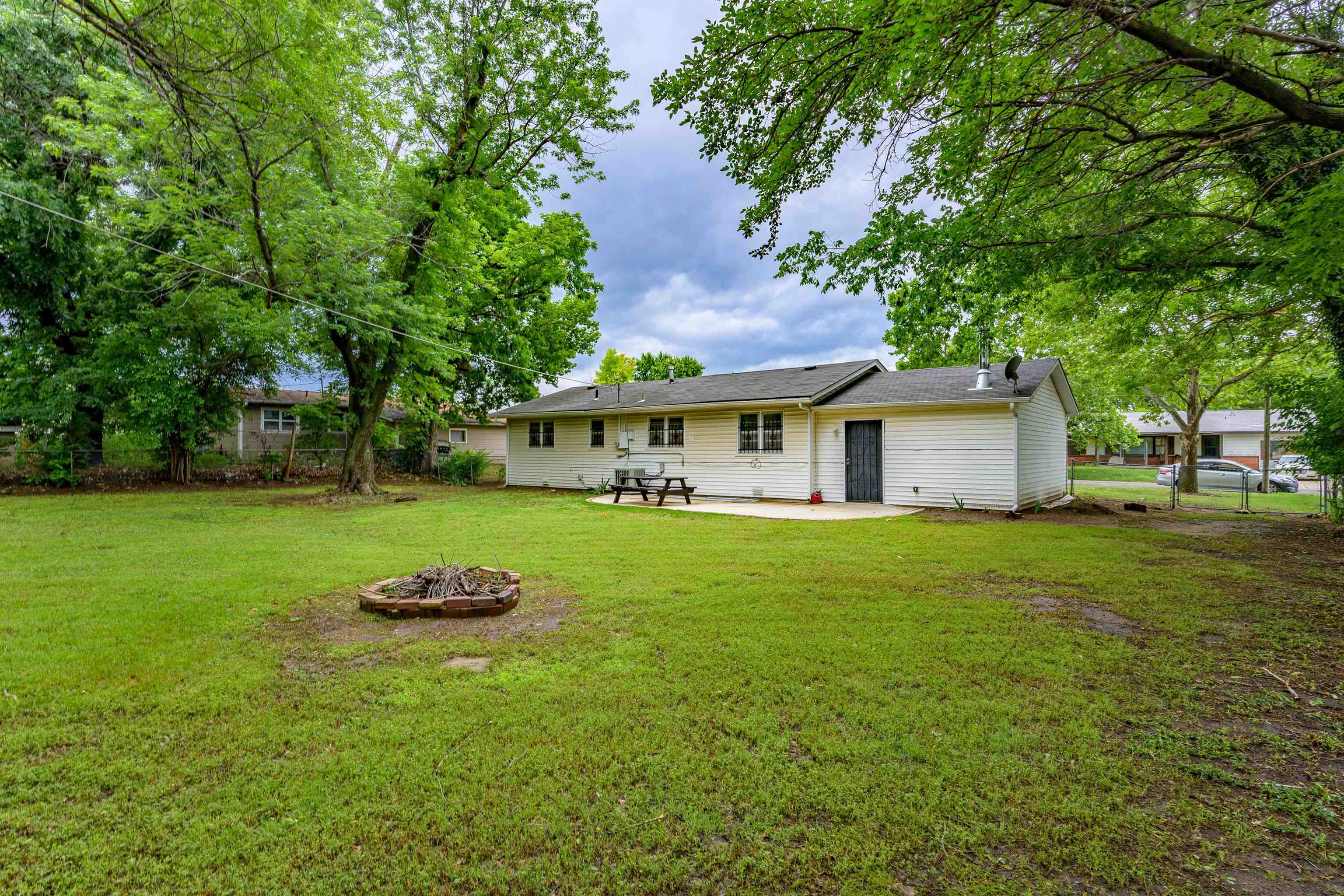 2726 Fairmount Ave, Wichita, Kansas image 10