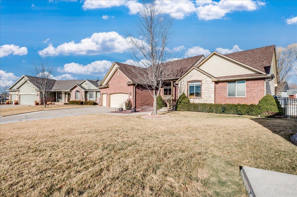 1410 S Arbor Meadows Pl, Derby, Kansas image 2