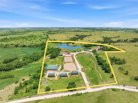 Homes For Sale - 13325 Brush Creek Rd<br/> Westmoreland, KS 66549