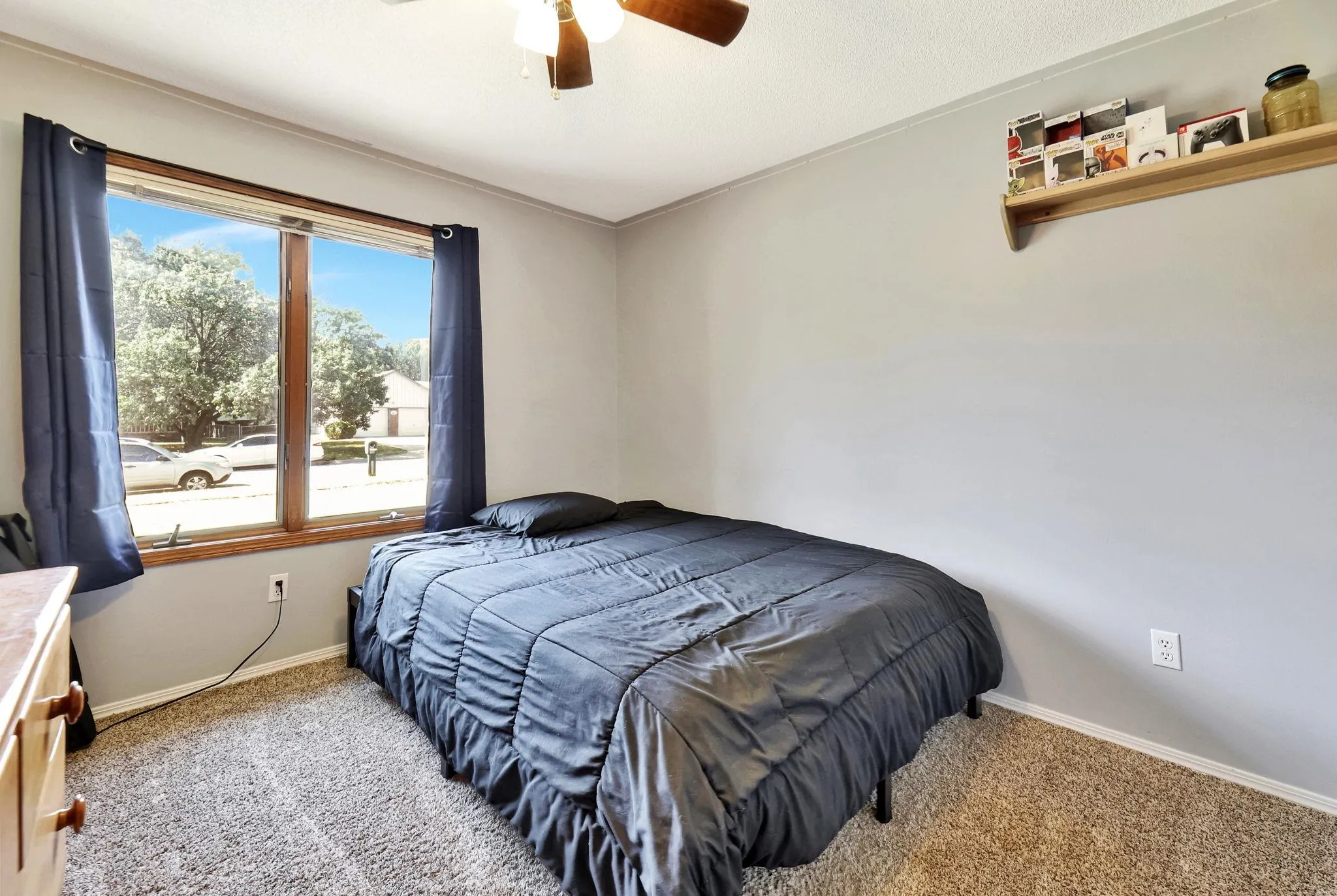 Goddard, Kansas 67052, United States, 4 Bedrooms Bedrooms, ,3 BathroomsBathrooms,Residential,Pending,41243