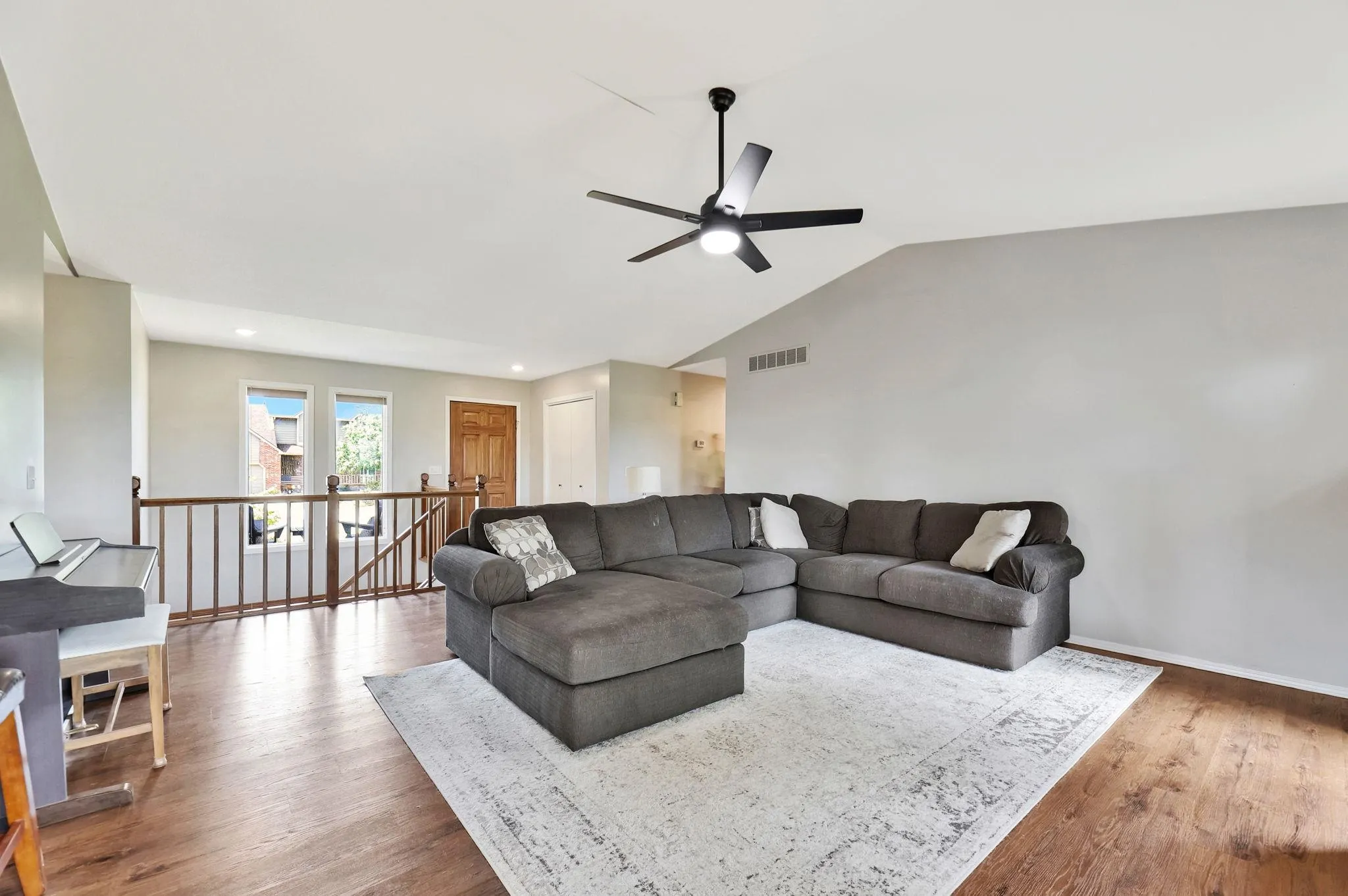 Goddard, Kansas 67052, United States, 4 Bedrooms Bedrooms, ,3 BathroomsBathrooms,Residential,Pending,41243